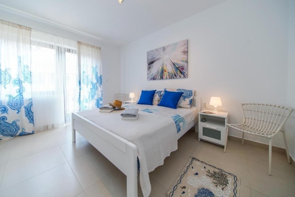 Three bedroom apartment with terrace Duba Stonska, Pelješac  A-a