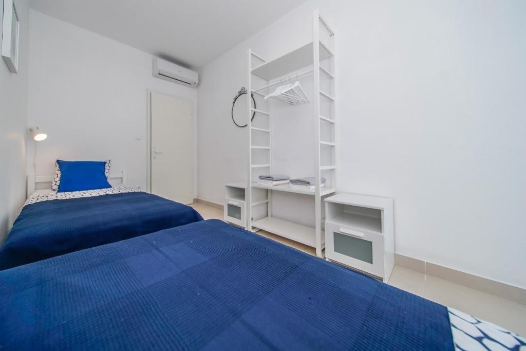 Three bedroom apartment with terrace Duba Stonska, Pelješac  A-a