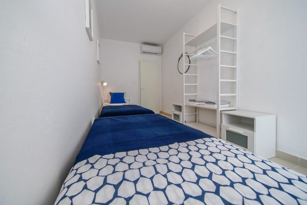 Three bedroom apartment with terrace Duba Stonska, Pelješac  A-a