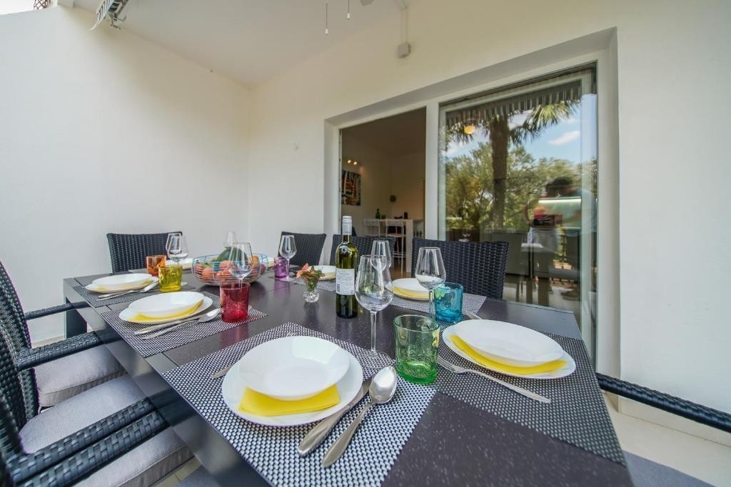 Three bedroom apartment with terrace Duba Stonska, Pelješac  A-a