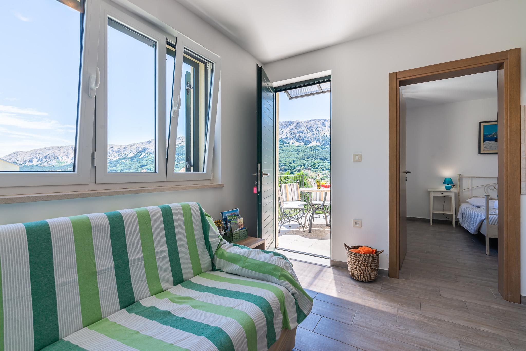 Two bedroom apartment with balcony Jurandvor, Krk (A-24113-c)