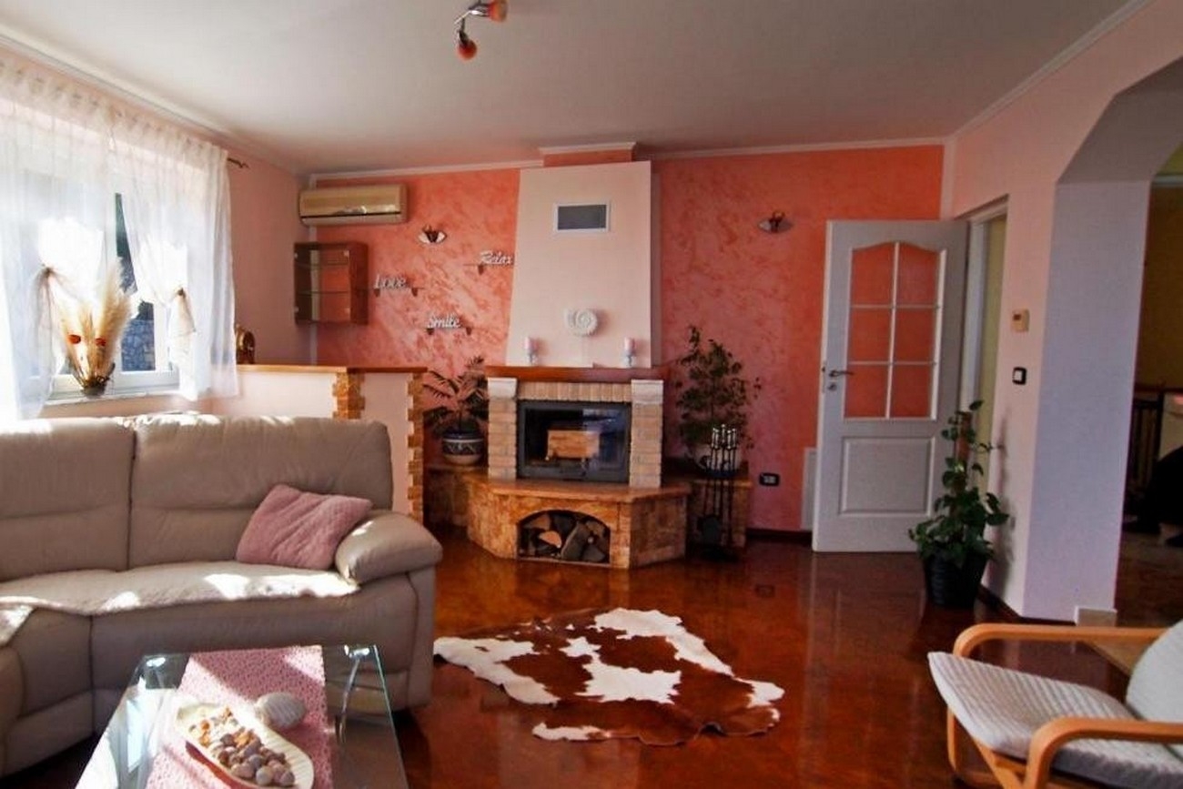 Four bedroom apartment with terrace and sea view Dobreć, Opatija  A-b