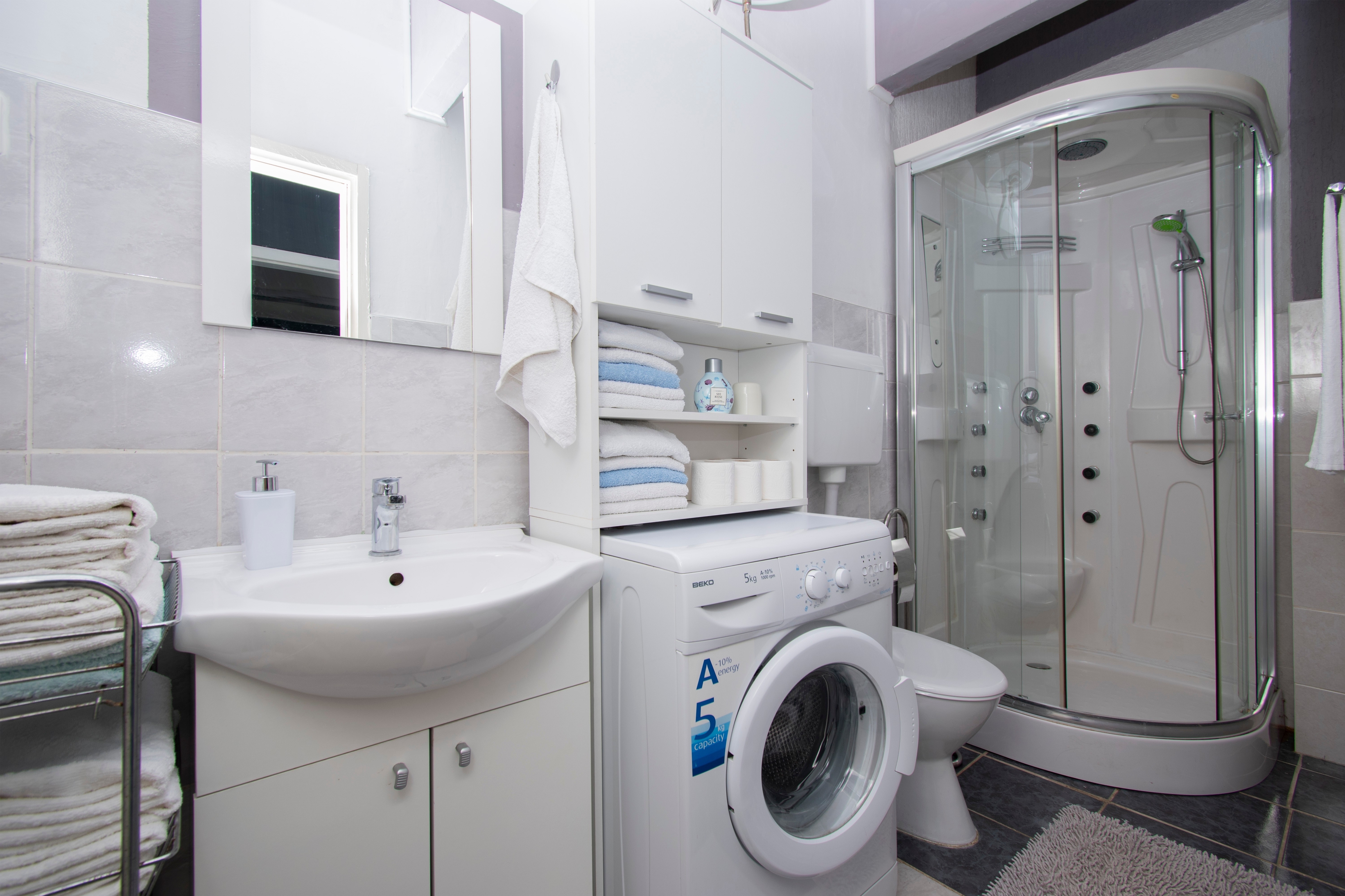 Two bedroom house with terrace Brodarica, Šibenik  K