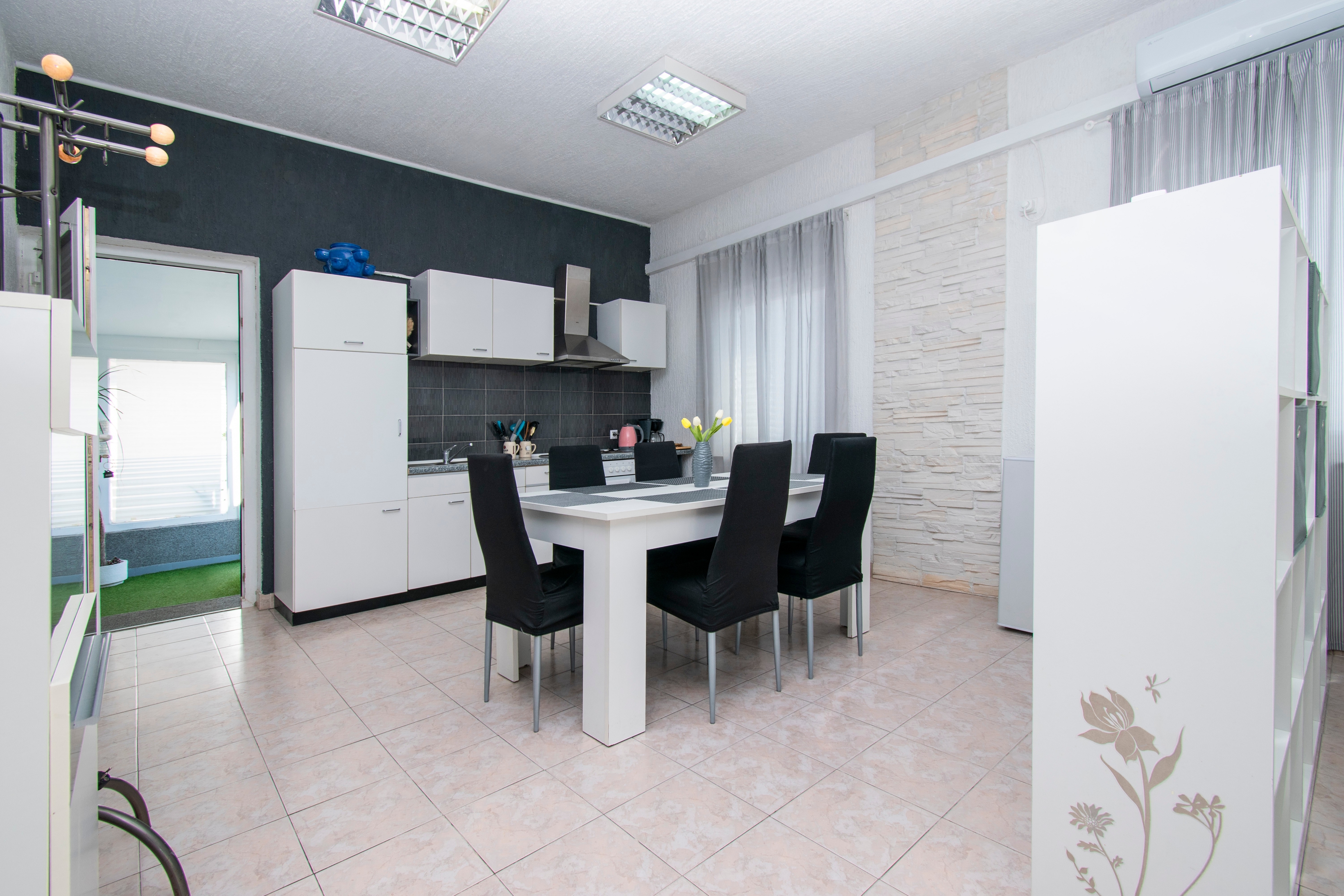 Two bedroom house with terrace Brodarica, Šibenik  K