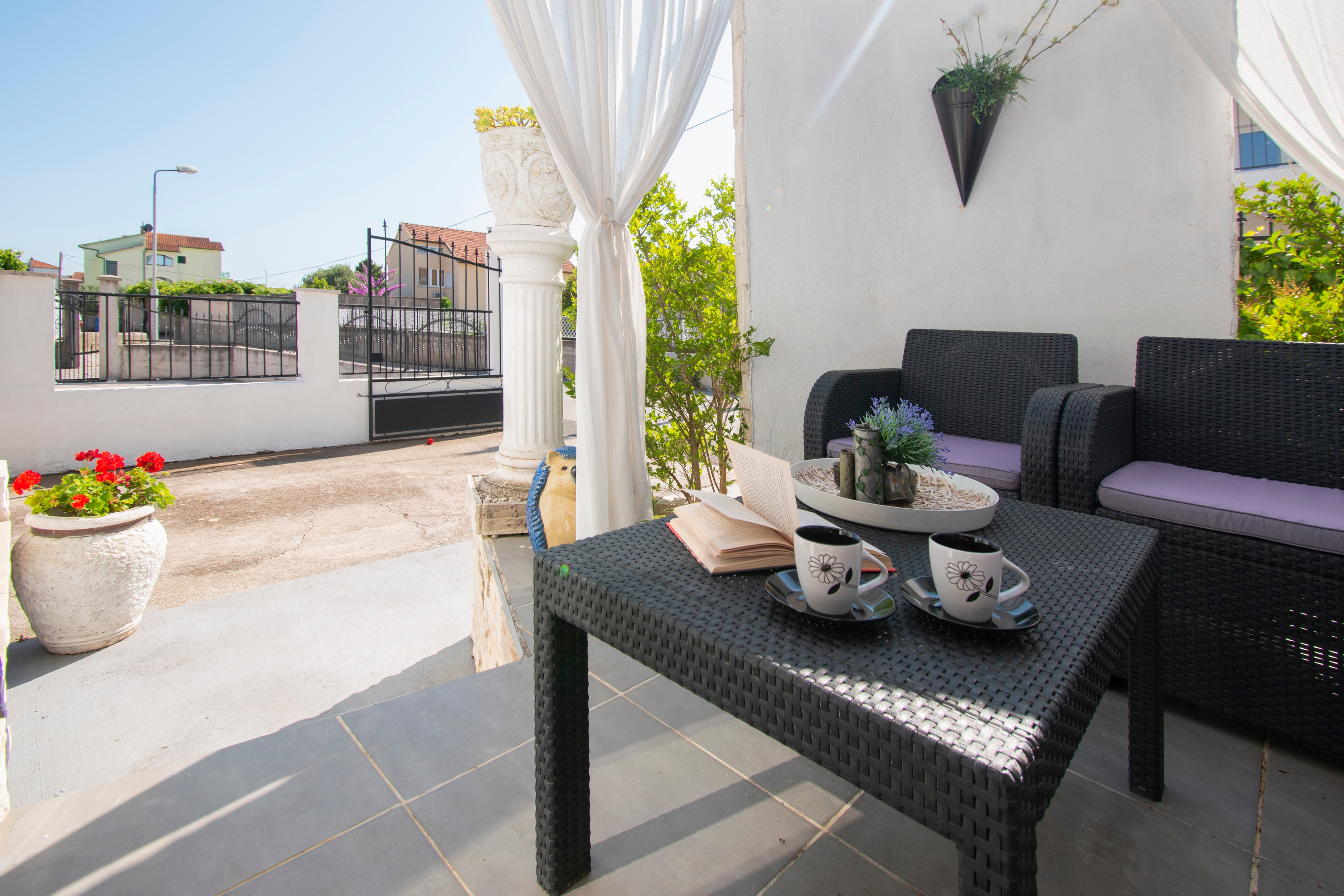 Two bedroom house with terrace Brodarica, Šibenik  K