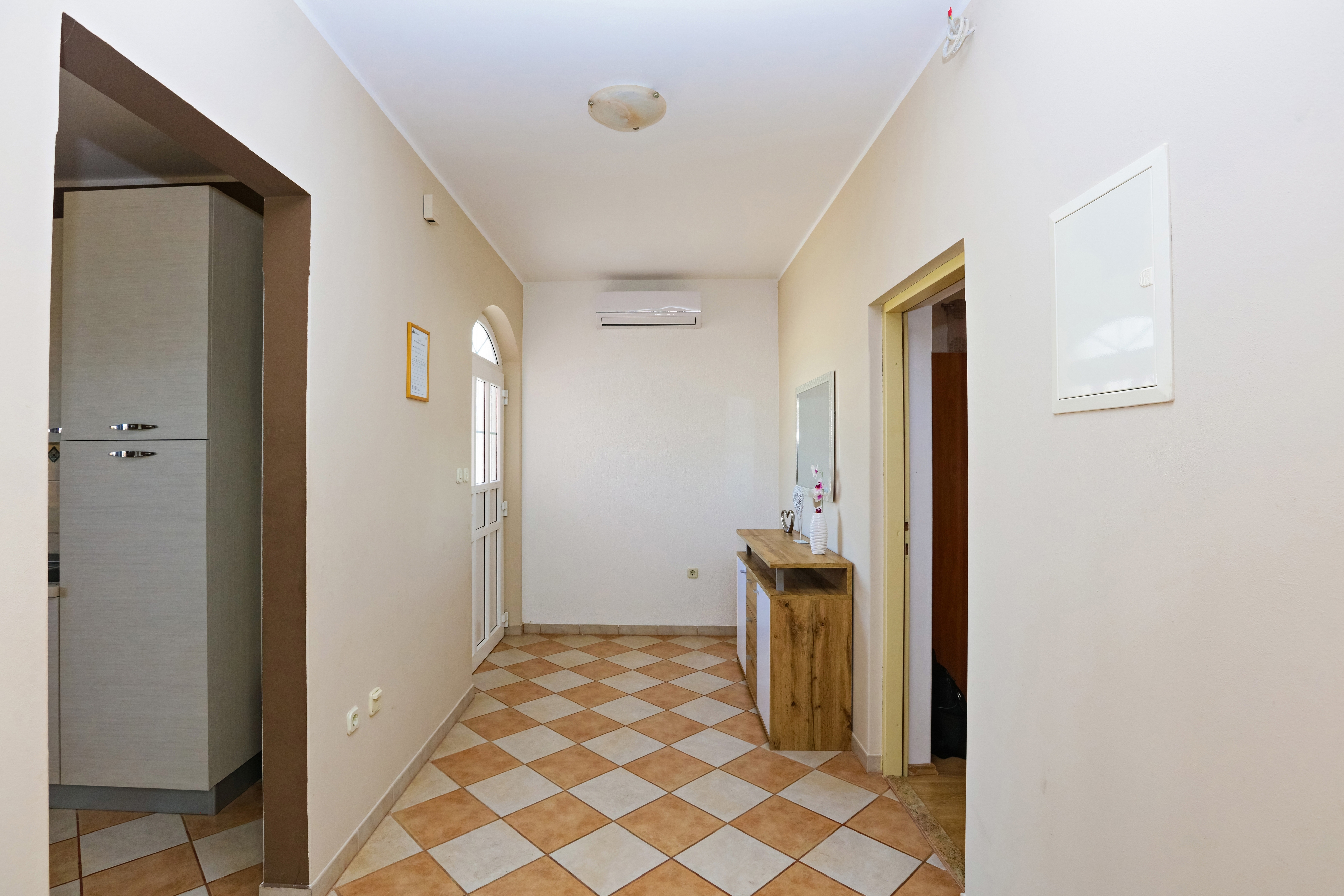 Two bedroom apartment with terrace and sea view Šparadići, Šibenik  A-a