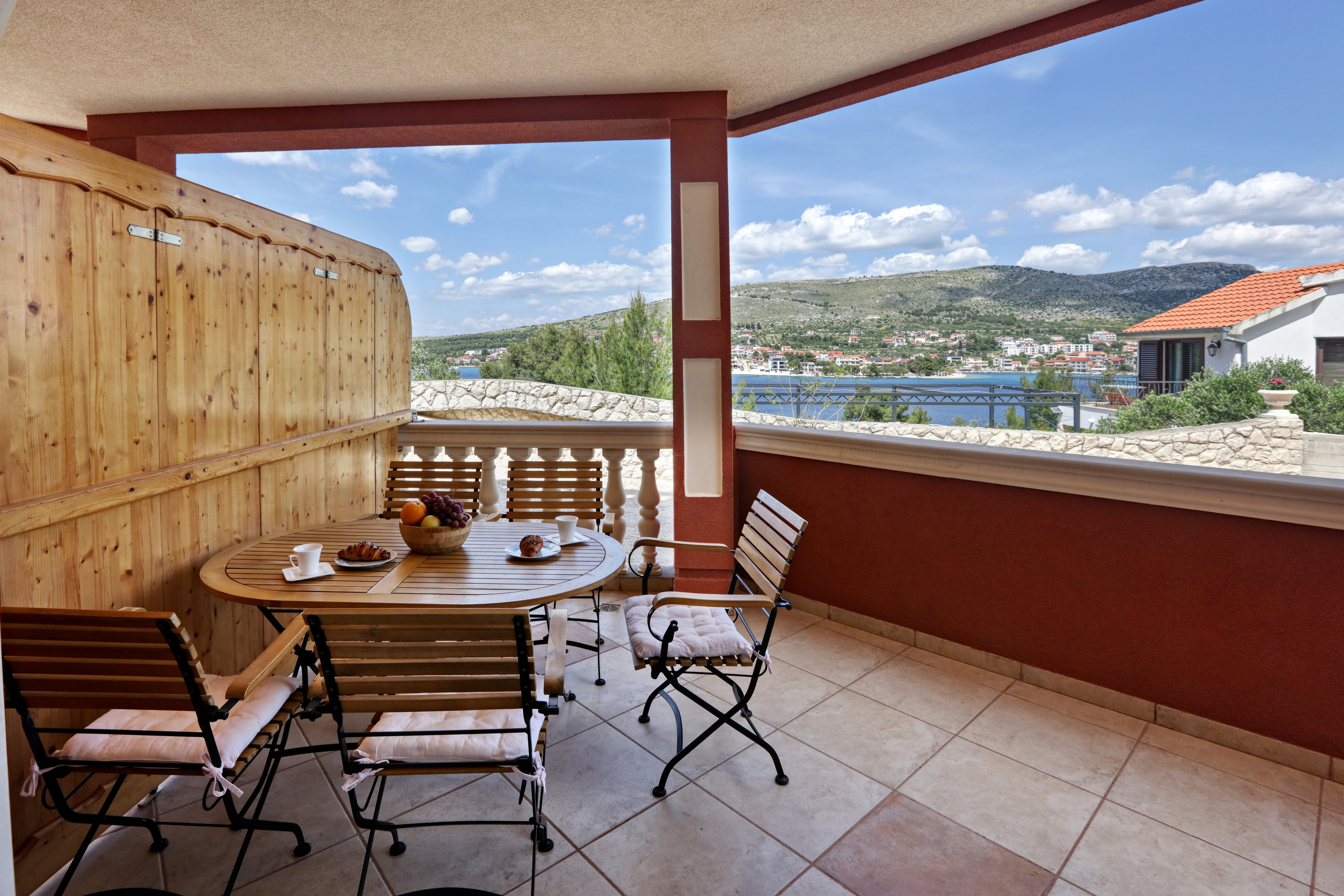 Two bedroom apartment with terrace and sea view Šparadići, Šibenik  A-a