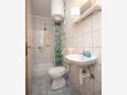 Bathroom Vis, Bathroom in the apartment, (pet friendly) and WiFi.