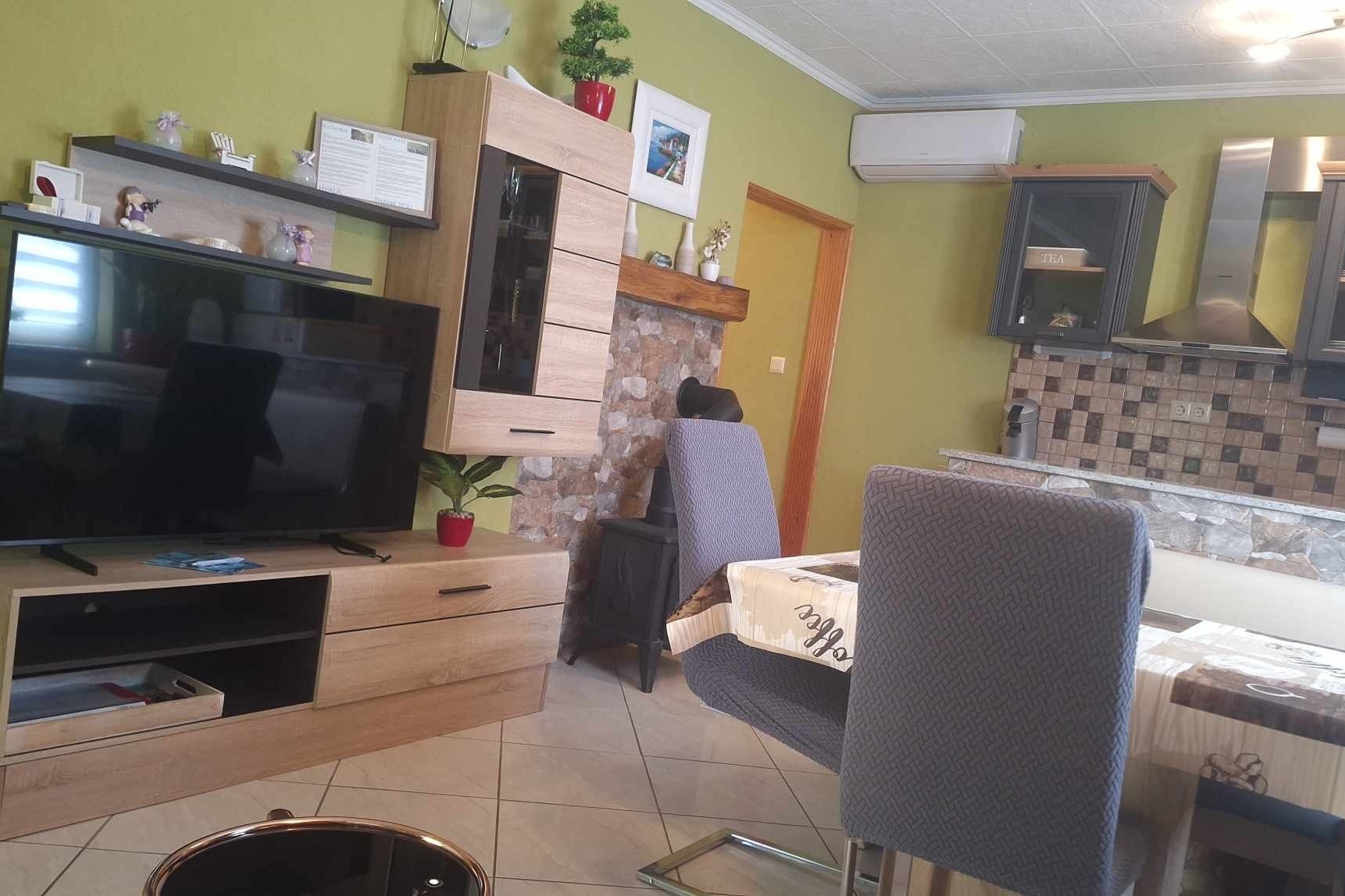 One bedroom apartment with terrace Zablaće, Šibenik  A-a