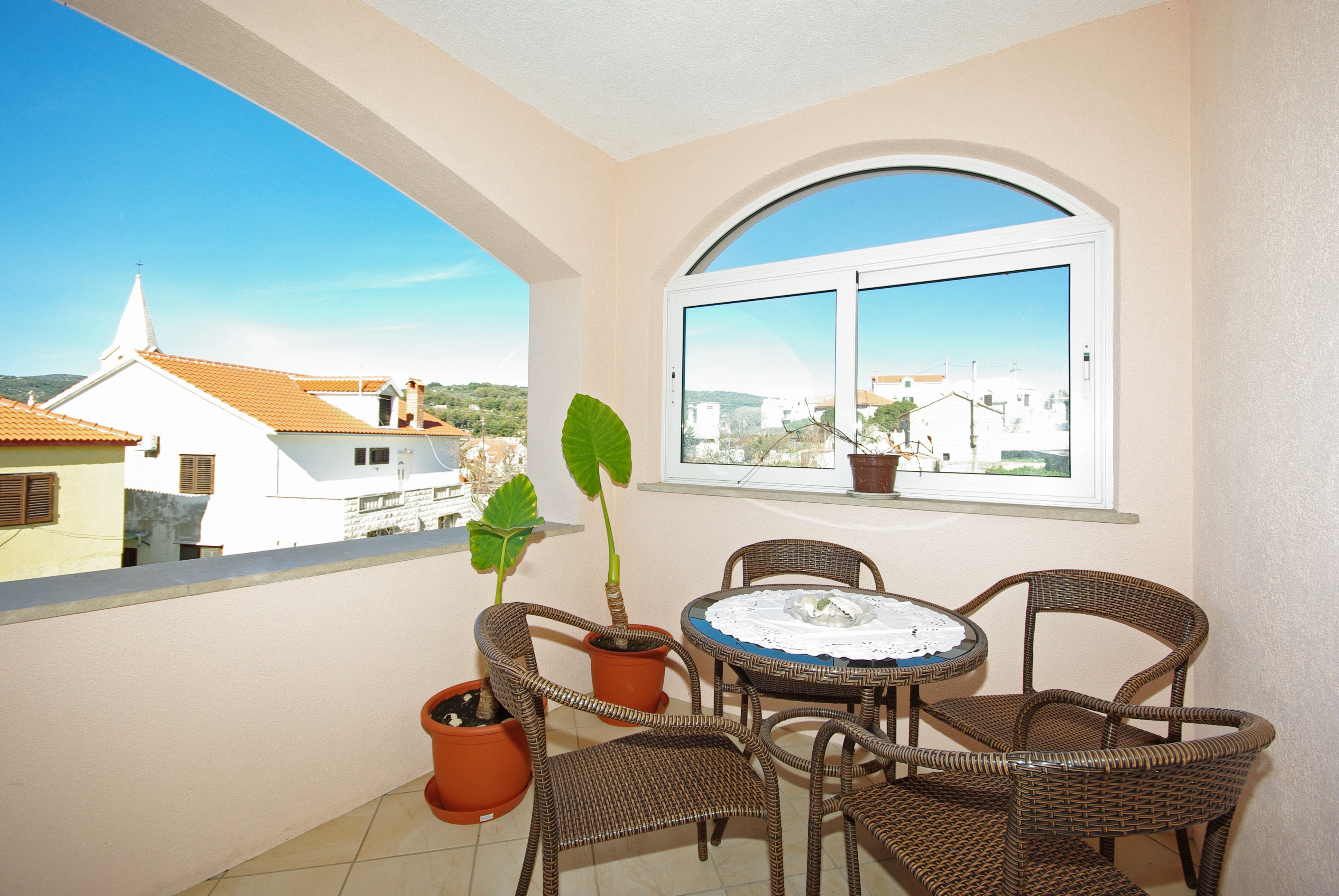Two bedroom apartment with balcony and sea view Sumartin, Brač  A-a
