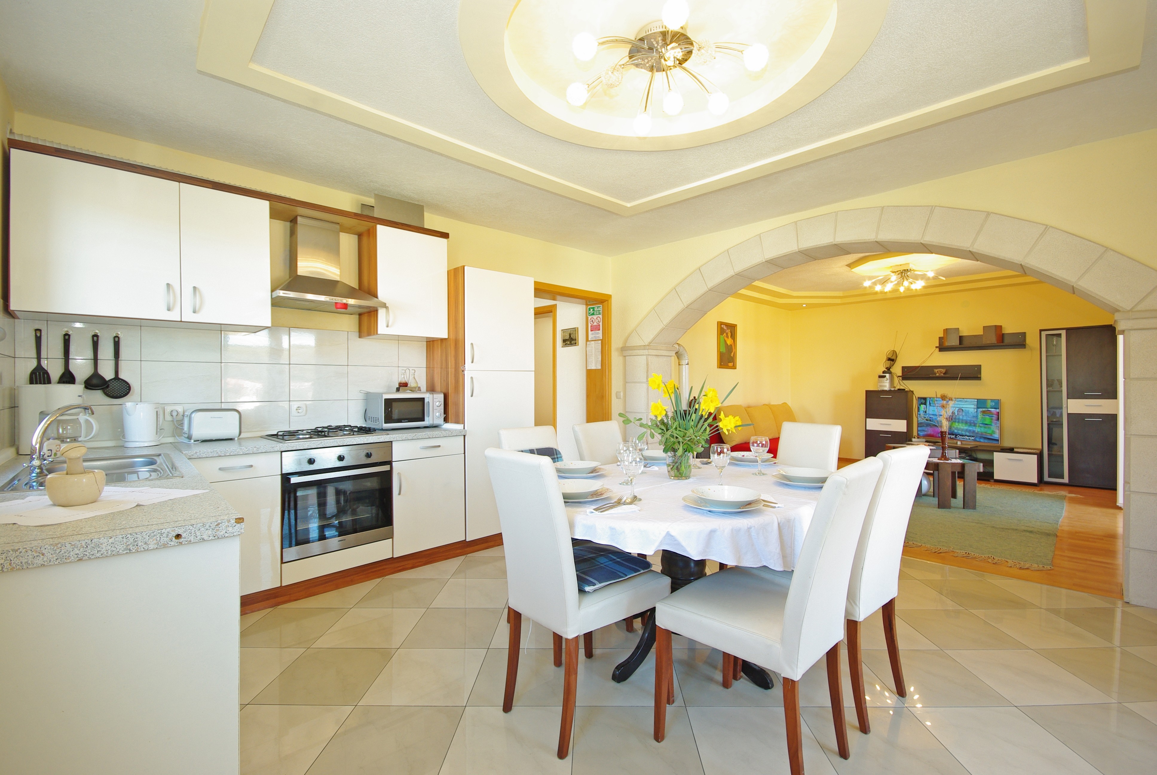Two bedroom apartment with balcony and sea view Sumartin, Brač  A-a