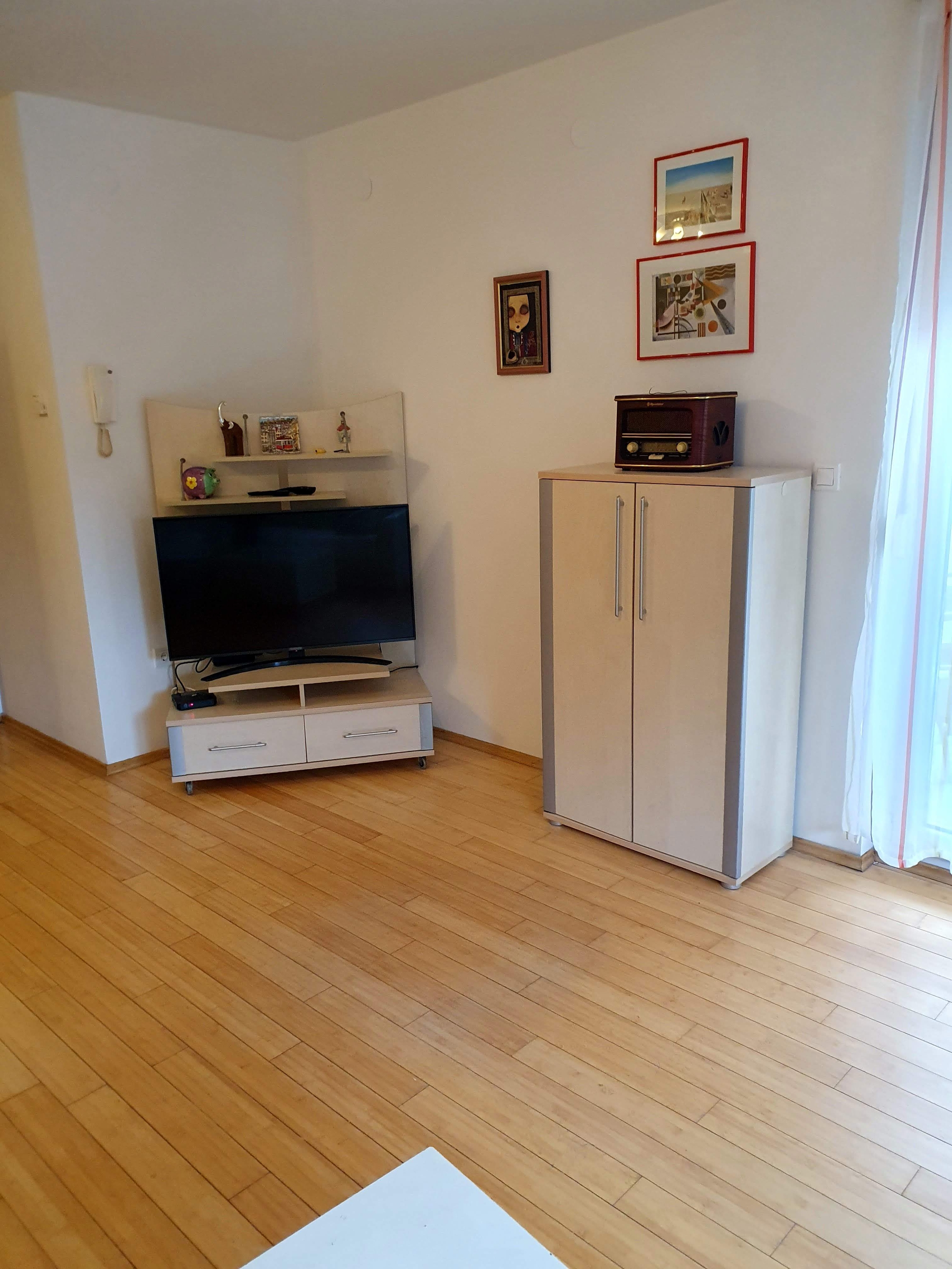 Two bedroom apartment with balcony Zagreb  A-a