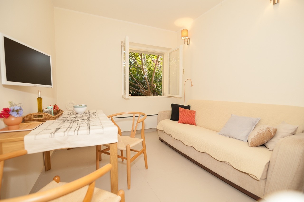 One bedroom apartment with terrace Šibenik (A-24136-a) One bedroom apartment with terrace Šibenik (A-24136-a)