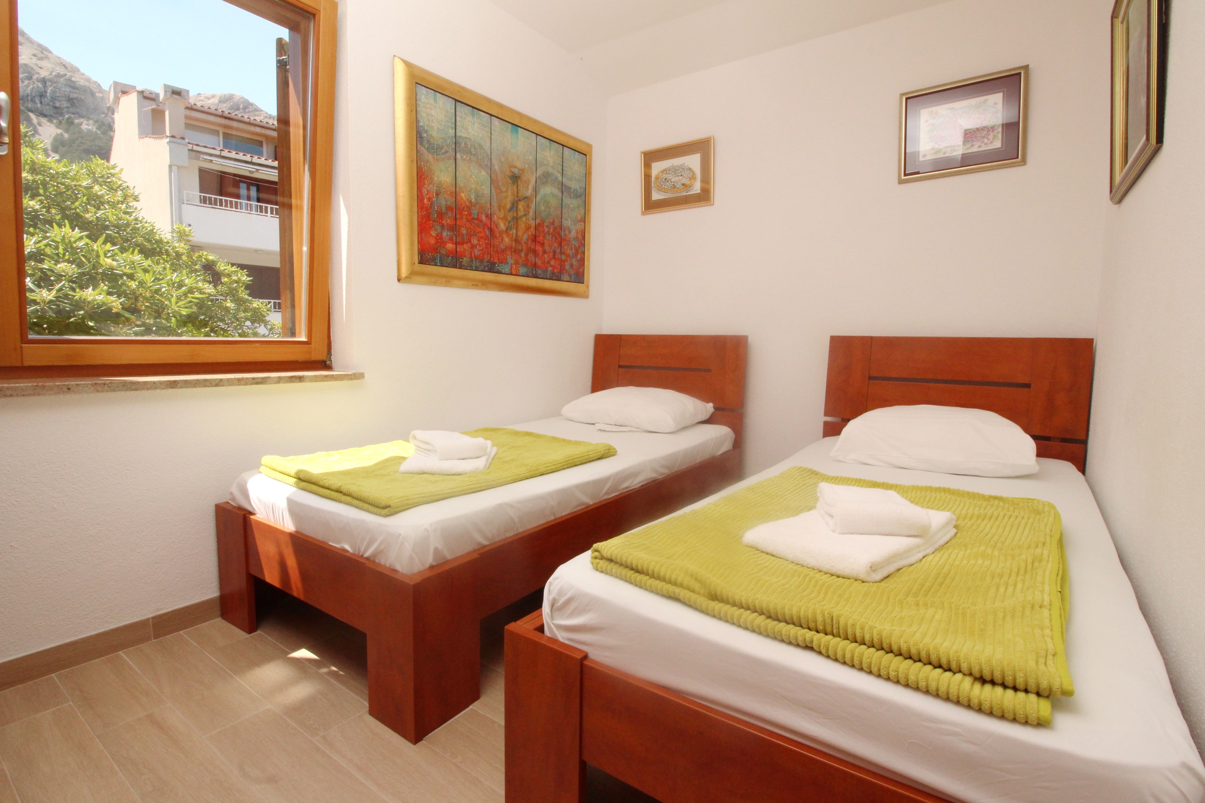 Two bedroom apartment with terrace and sea view Baška, Krk  A-c