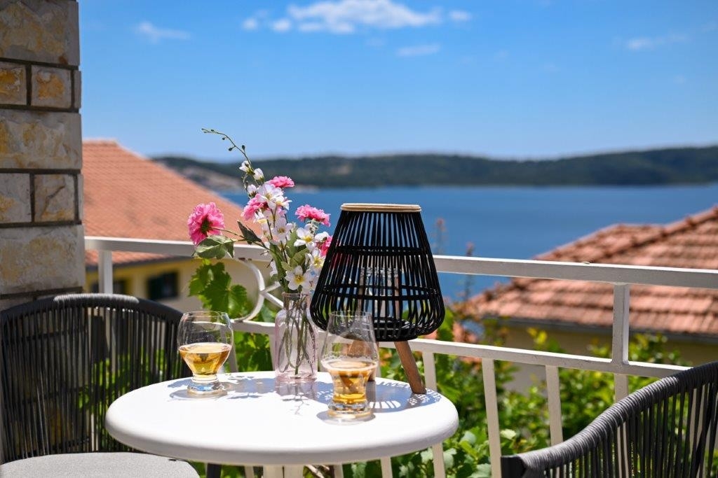 Two bedroom apartment with terrace and sea view Trogir (A-24144-a) Two bedroom apartment with terrace and sea view Trogir (A-24144-a)