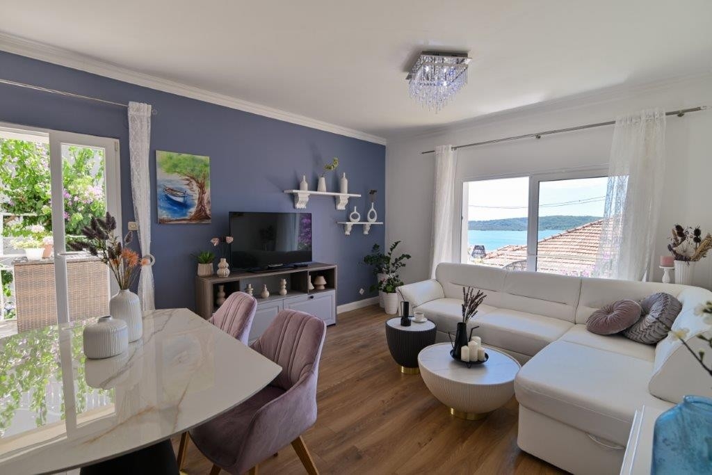 Two bedroom apartment with terrace and sea view Trogir (A-24144-a)