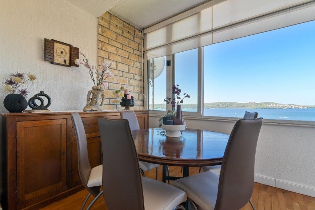 Two bedroom apartment with balcony and sea view Trogir (A-24144-b)