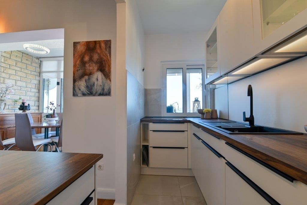 Two bedroom apartment with balcony and sea view Trogir  A-b