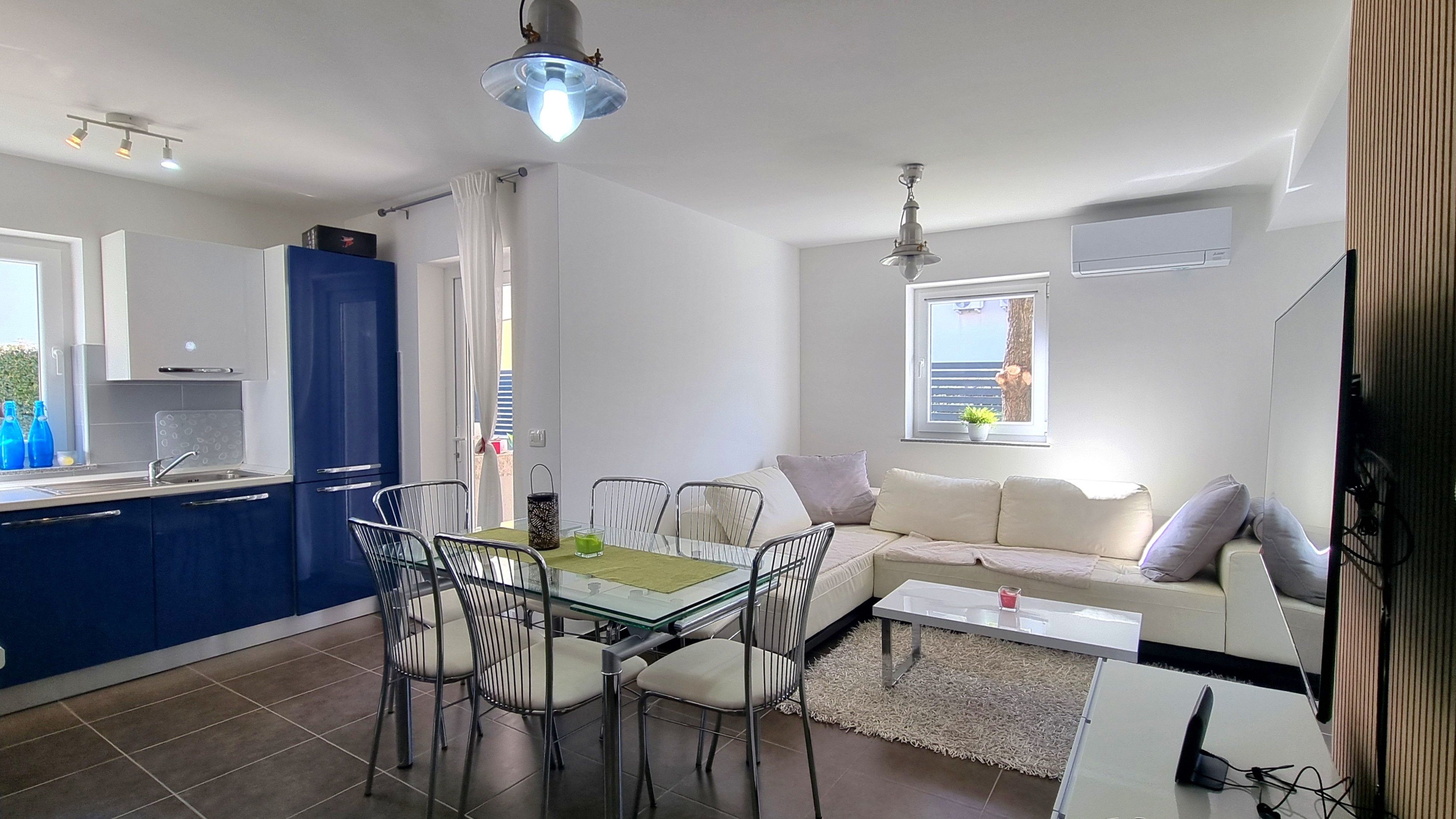 Three bedroom apartment with terrace Baška, Krk (A-24147-a)