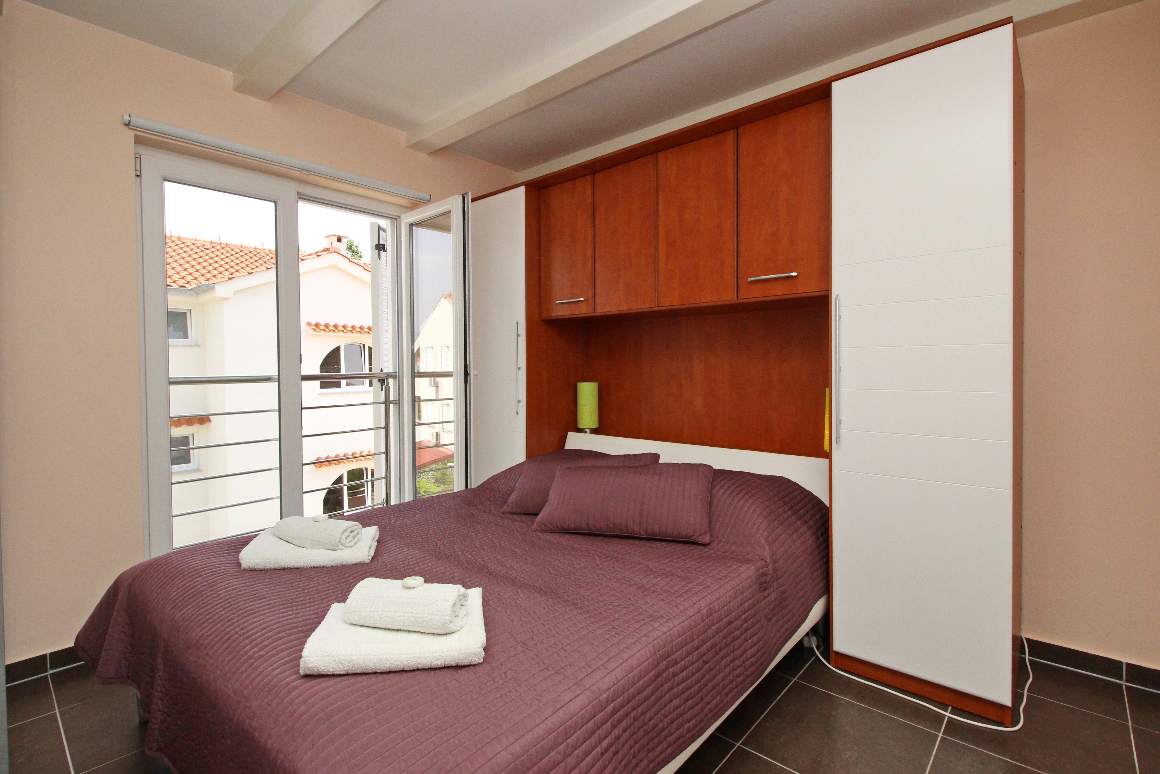 Two bedroom apartment with terrace Baška, Krk  A-b