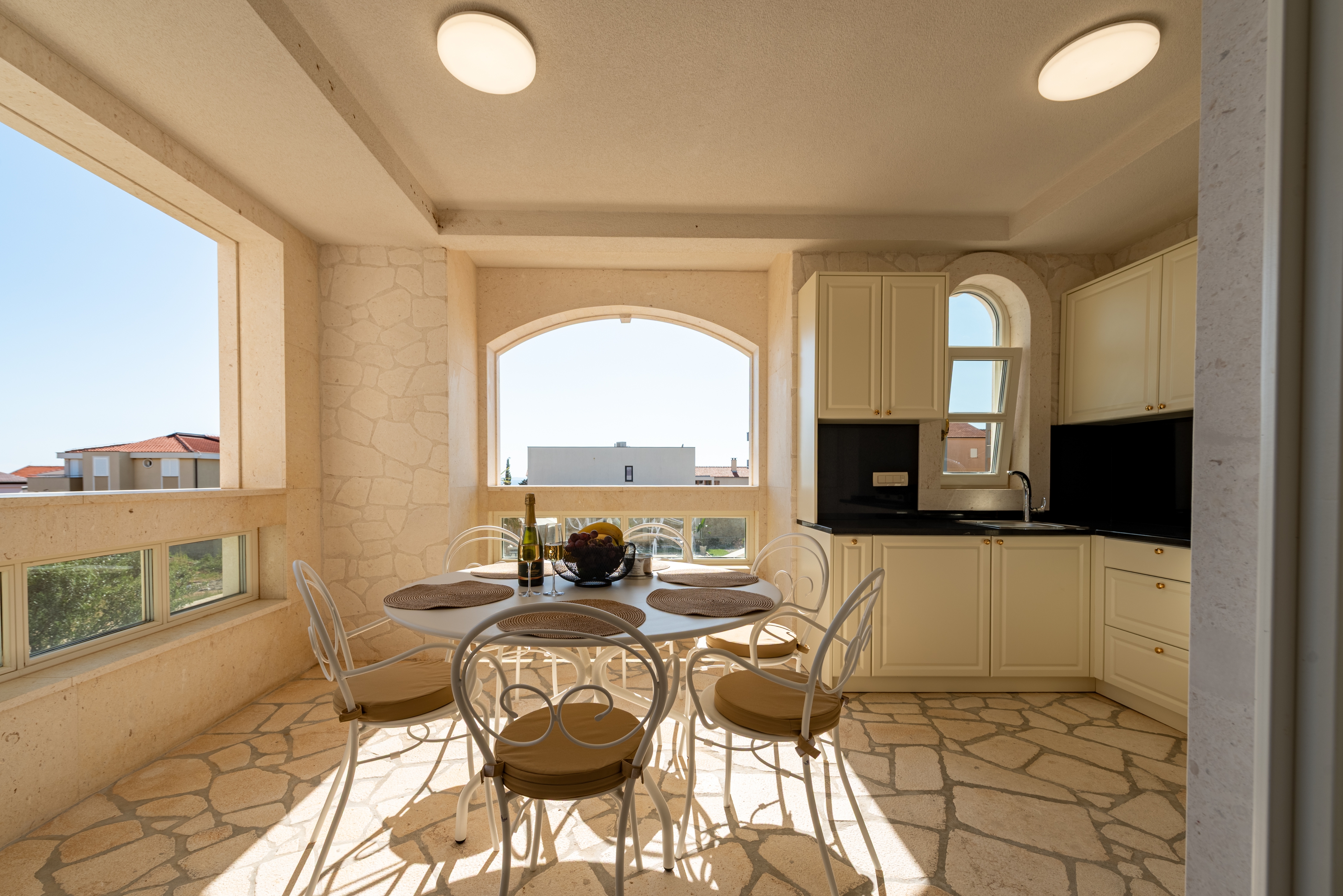Two bedroom apartment with balcony and sea view Novalja, Pag  A-d
