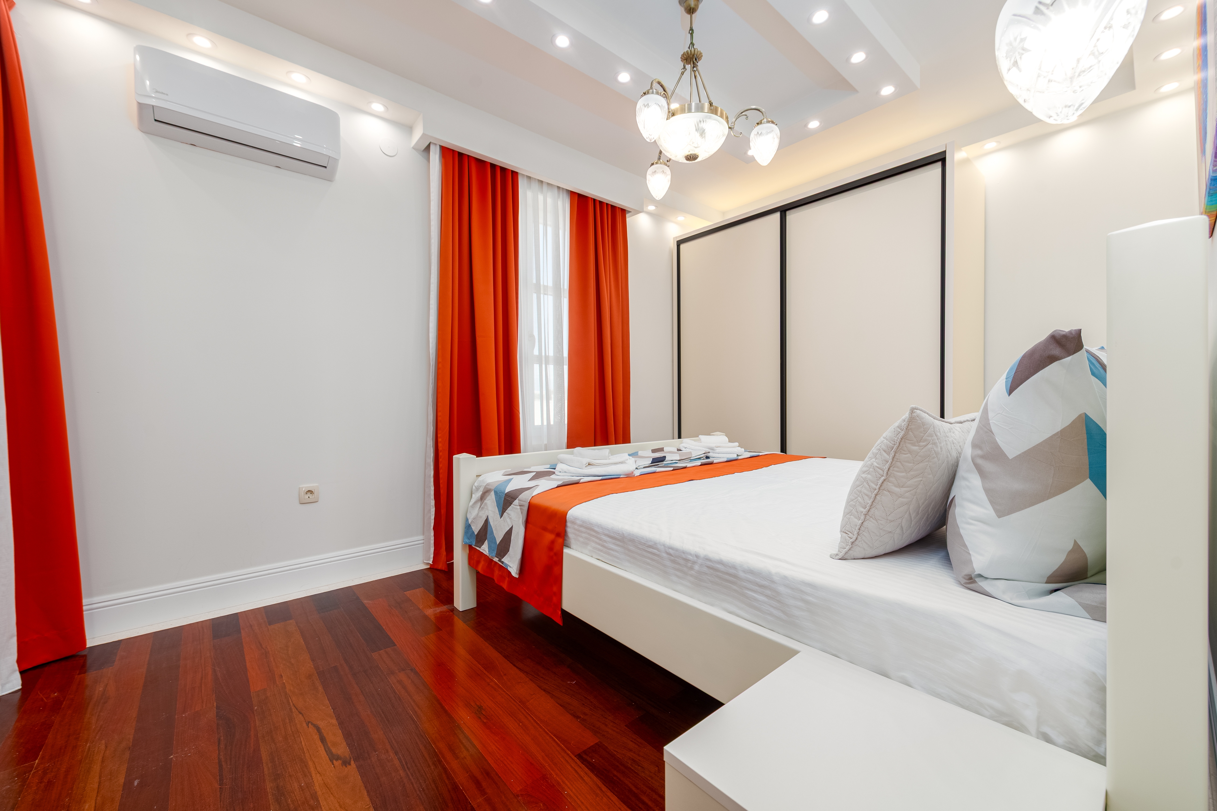 Two bedroom apartment with balcony and sea view Novalja, Pag  A-d