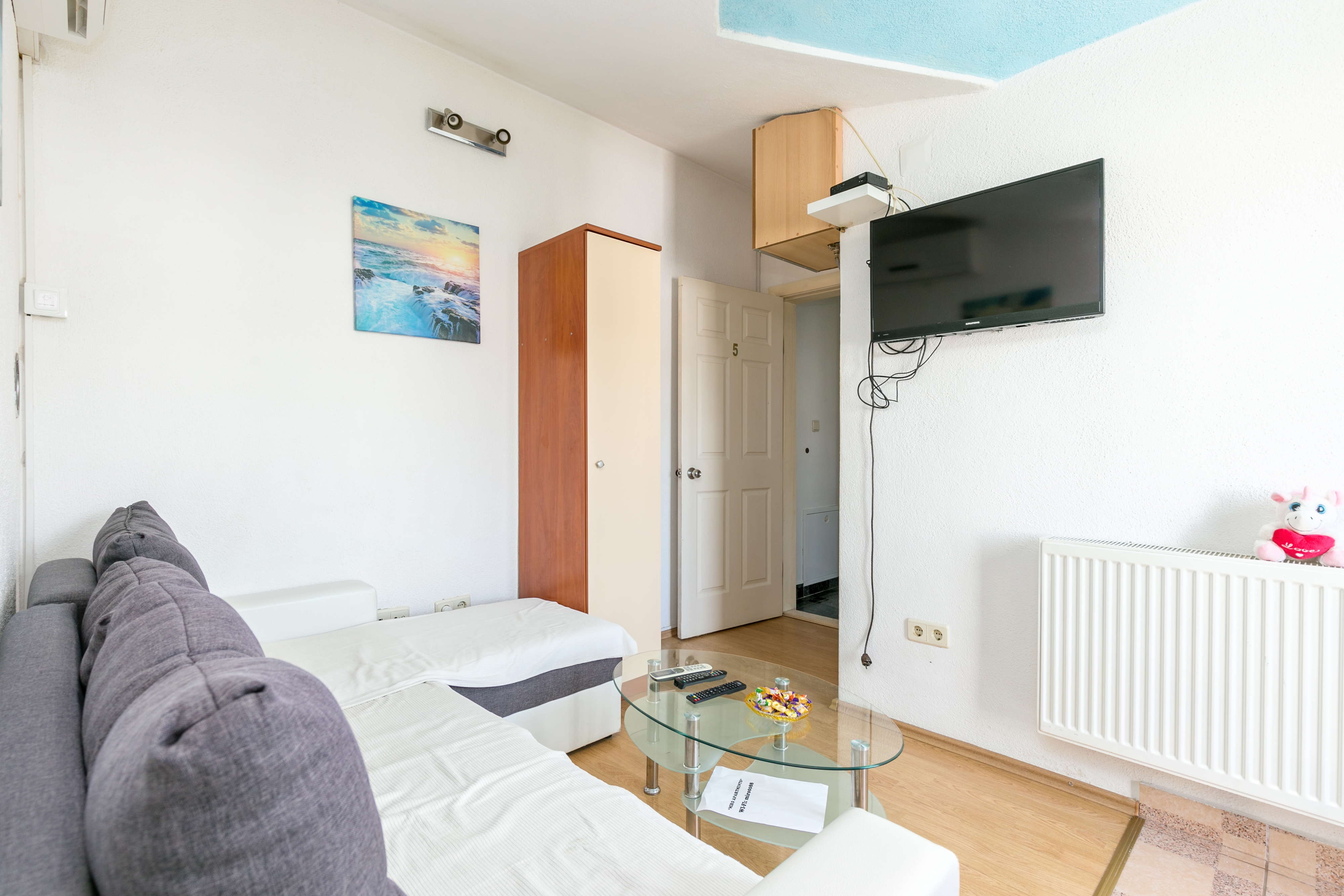 One bedroom apartment with balcony Kaštel Štafilić, Kaštela (A-24155-a)