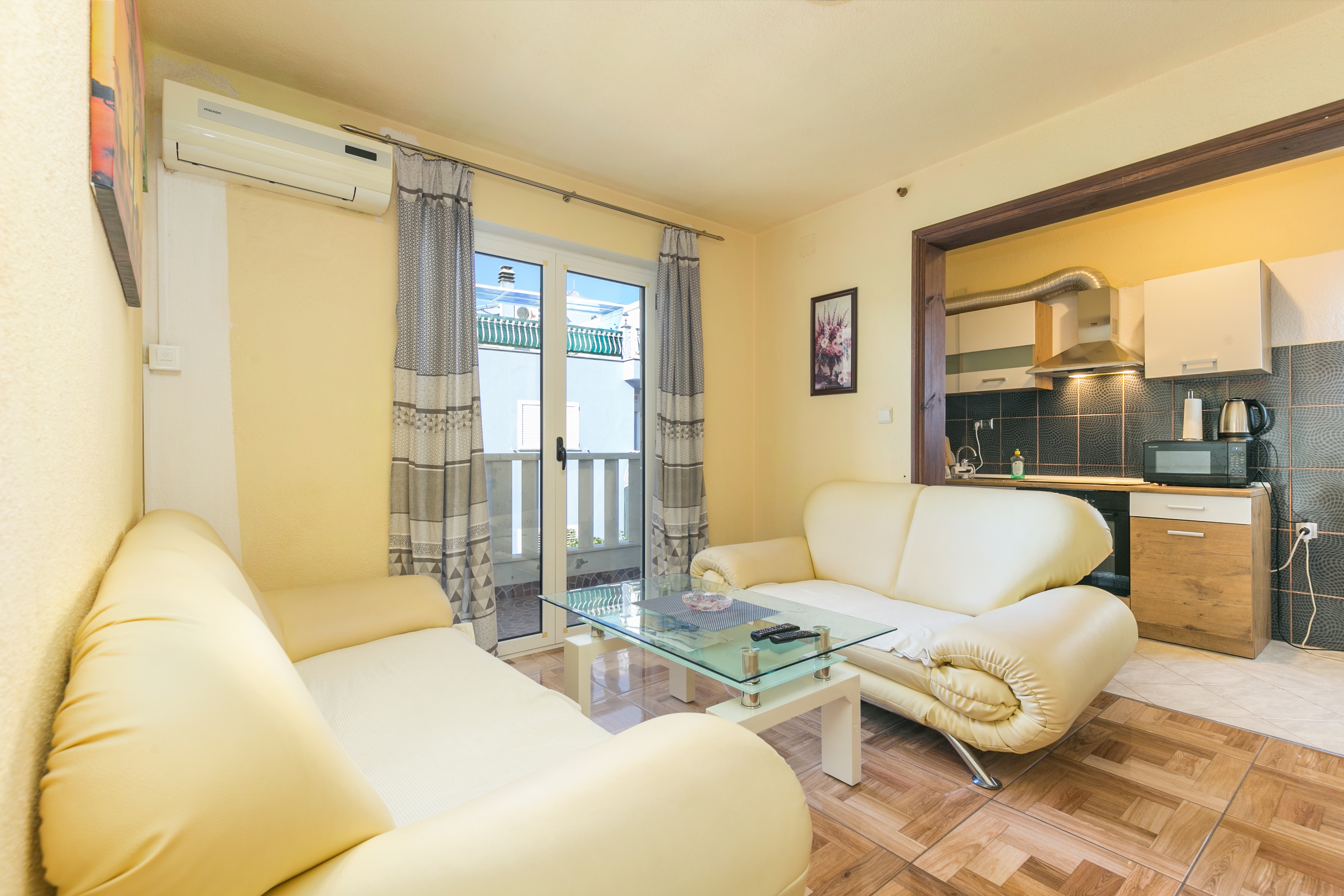 Two bedroom apartment with terrace Kaštel Štafilić, Kaštela (A-24155-b) Two bedroom apartment with terrace Kaštel Štafilić, Kaštela (A-24155-b)