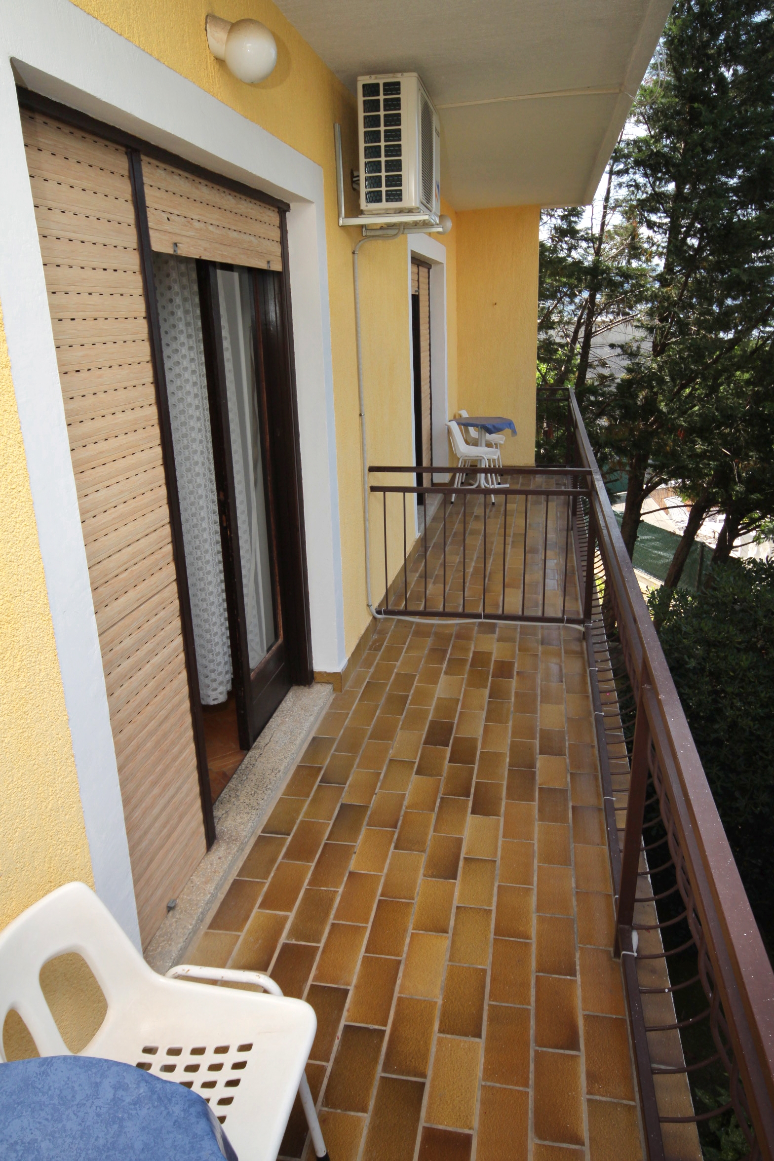 Three bedroom apartment with terrace and sea view Novi Vinodolski  A-a
