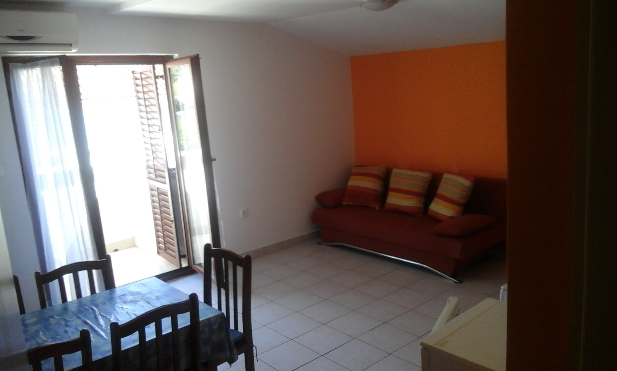 Two bedroom apartment with balcony Biograd na Moru, Biograd (A-24160-b)