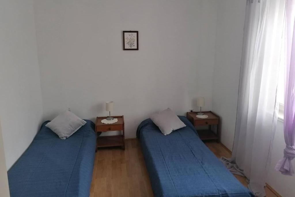 Dvosobni apartman s terasom Mali Lošinj, Lošinj  A-a