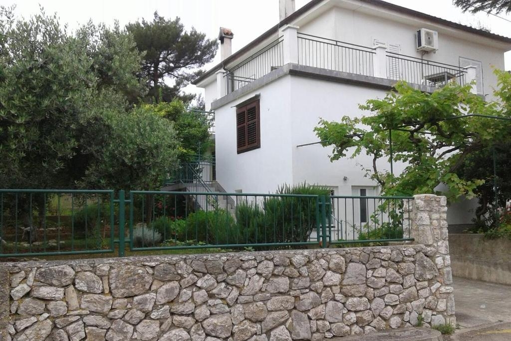 Dvosobni apartma S teraso Mali Lošinj, Lošinj  A-a