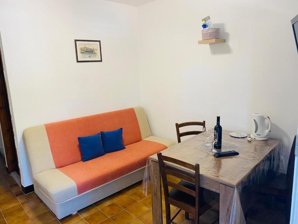 Studio flat with balcony and sea view Lovište, Pelješac  AS-a