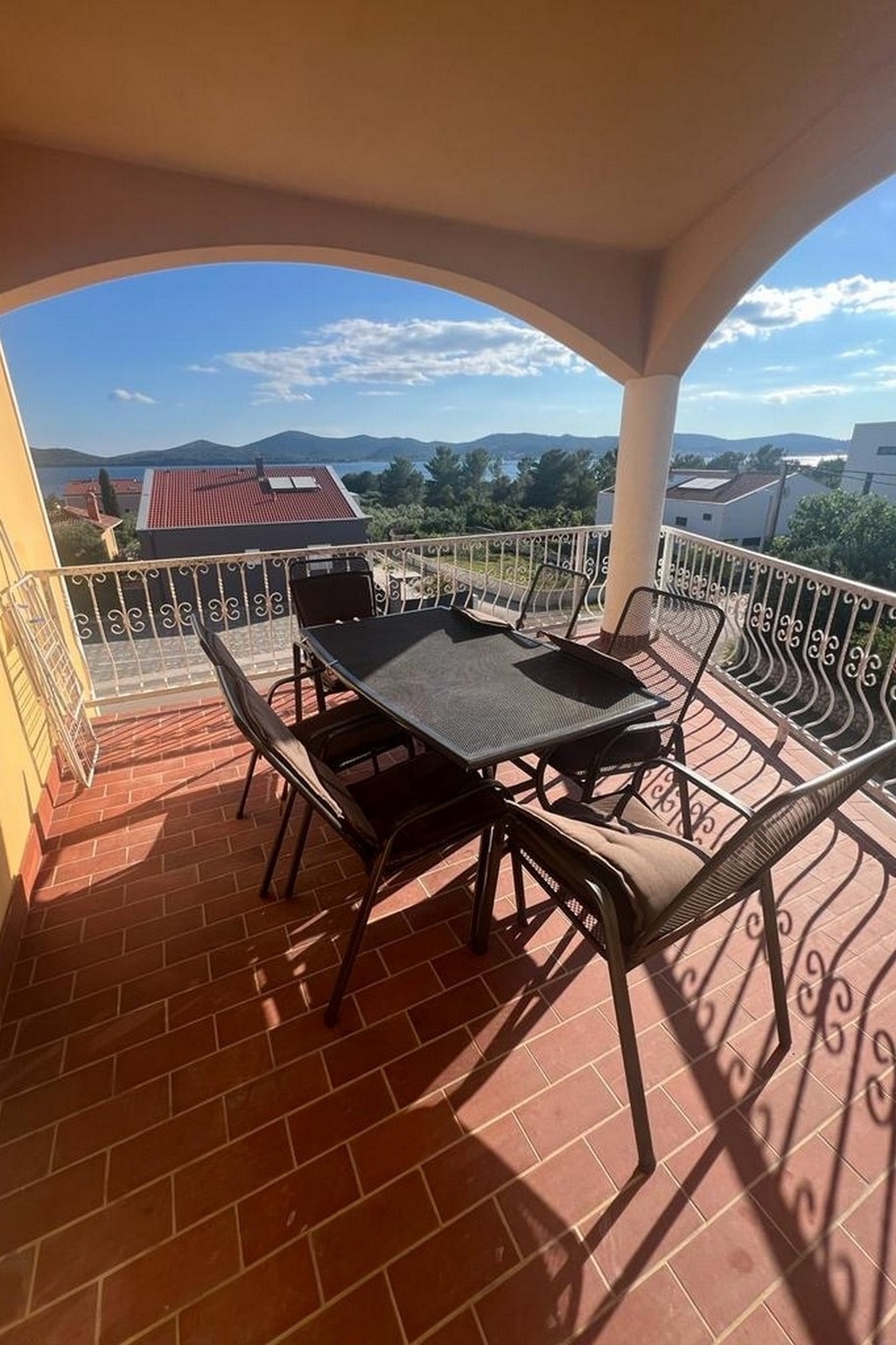 Two bedroom apartment with terrace and sea view Biograd na Moru, Biograd  A-a