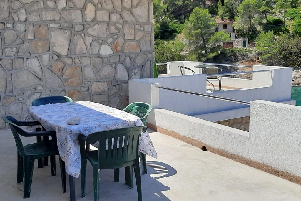 Two bedroom apartment near beach Cove Bristova, Hvar  A-a