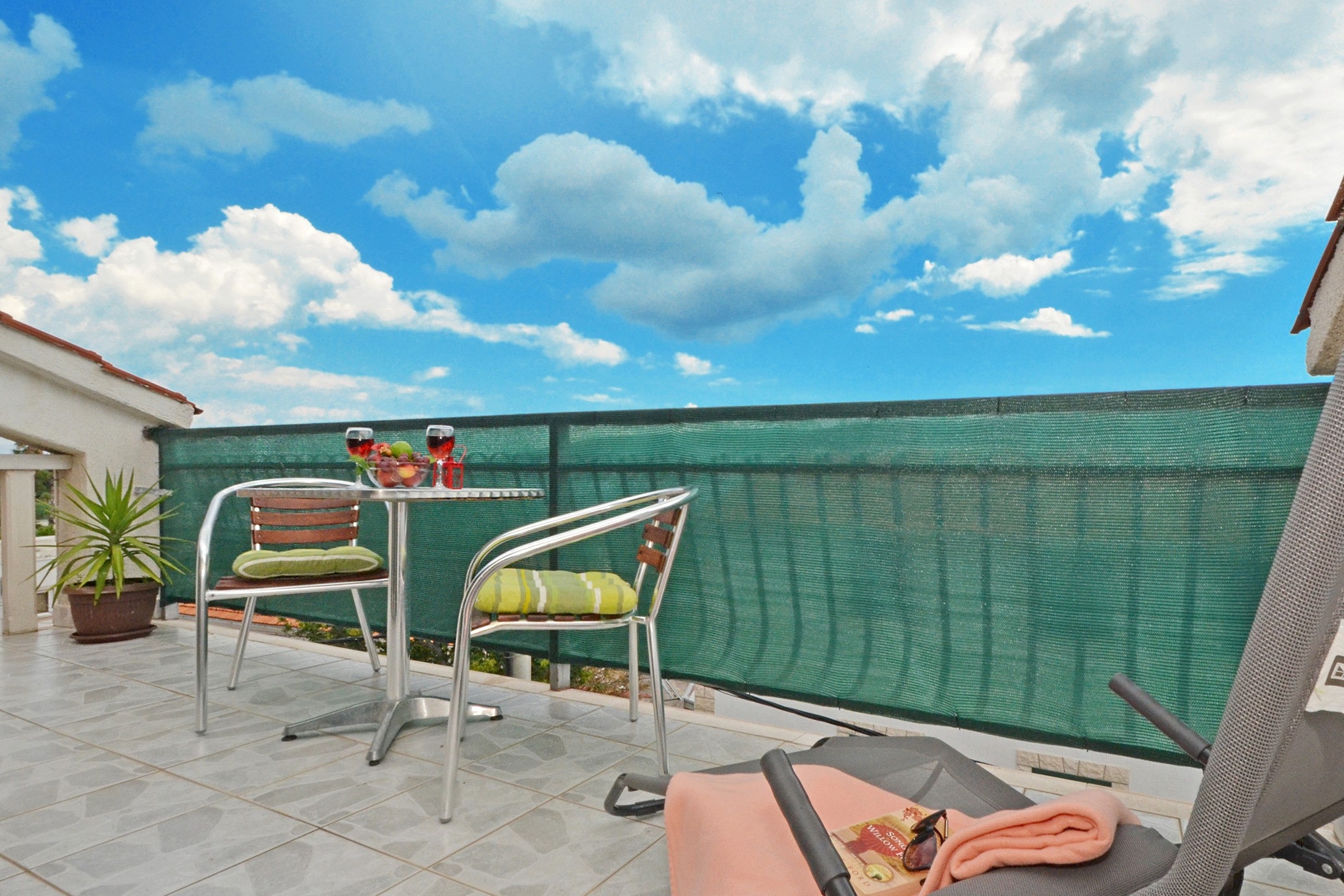 One bedroom apartment with balcony and sea view Trogir  A-a