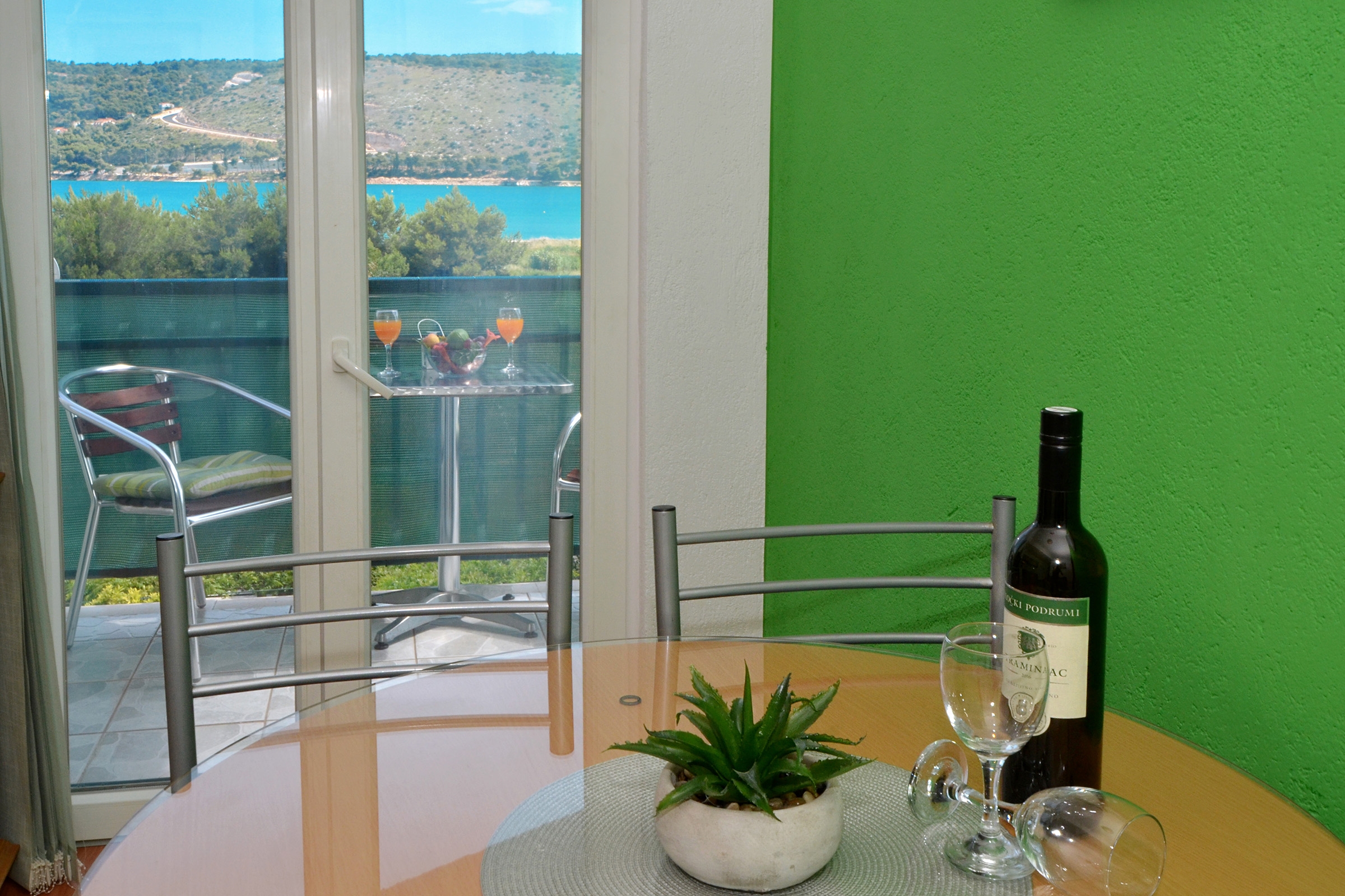 One bedroom apartment with balcony and sea view Trogir (A-24168-c)