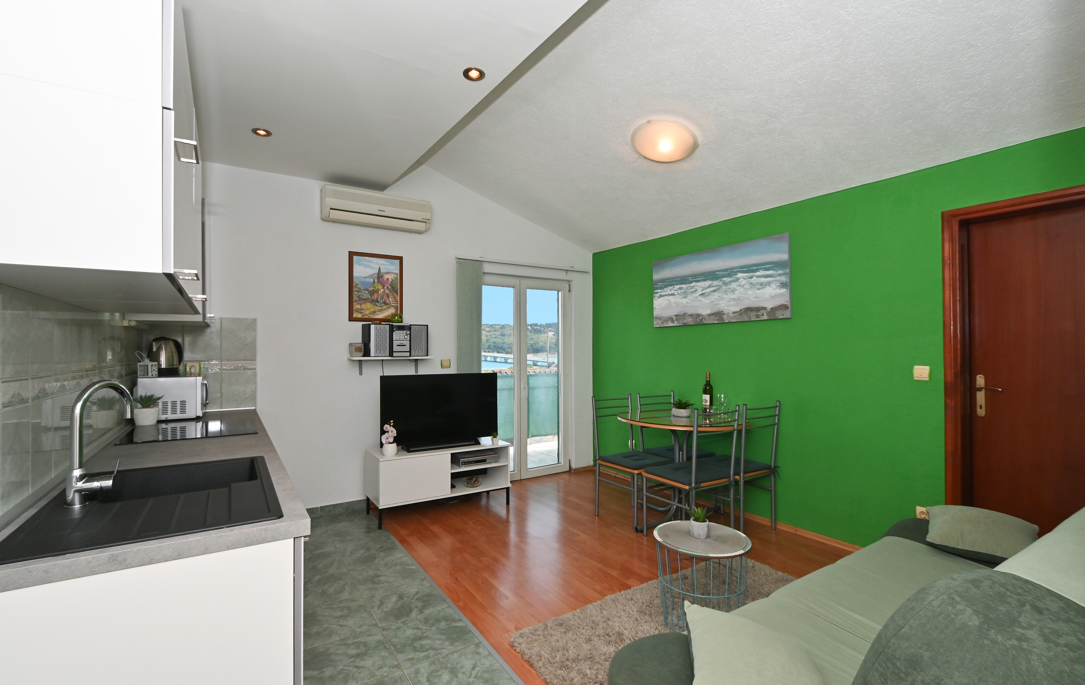 One bedroom apartment with balcony and sea view Trogir (A-24168-c)