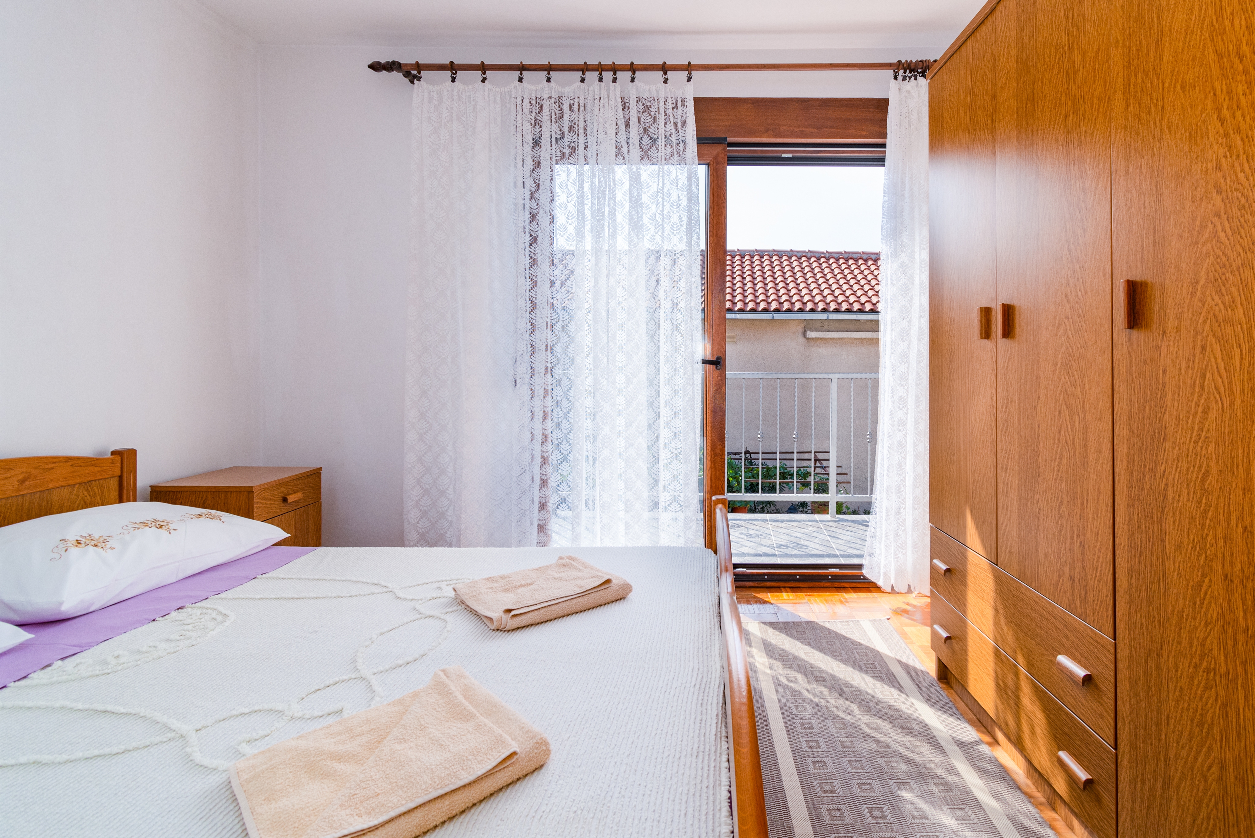 Two bedroom apartment with terrace and sea view Novi Vinodolski  A-a