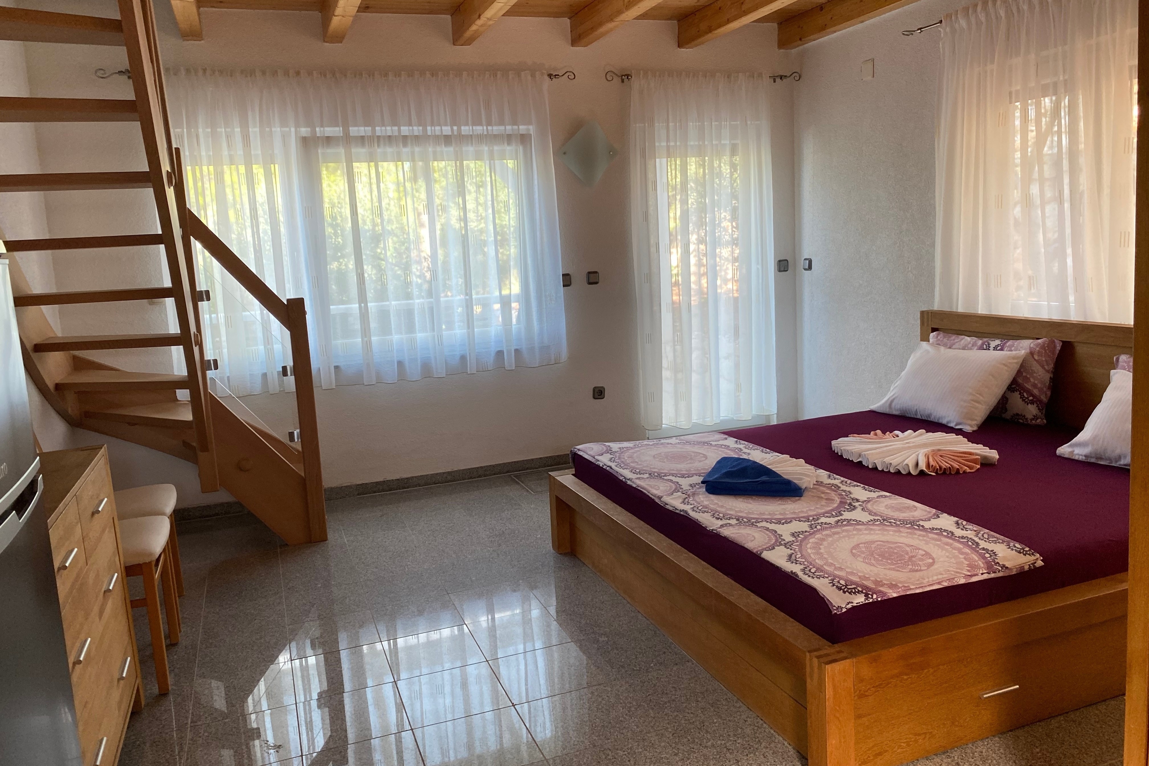 Two bedroom apartment near beach Cove Pribinja, Hvar (A-24171-e)