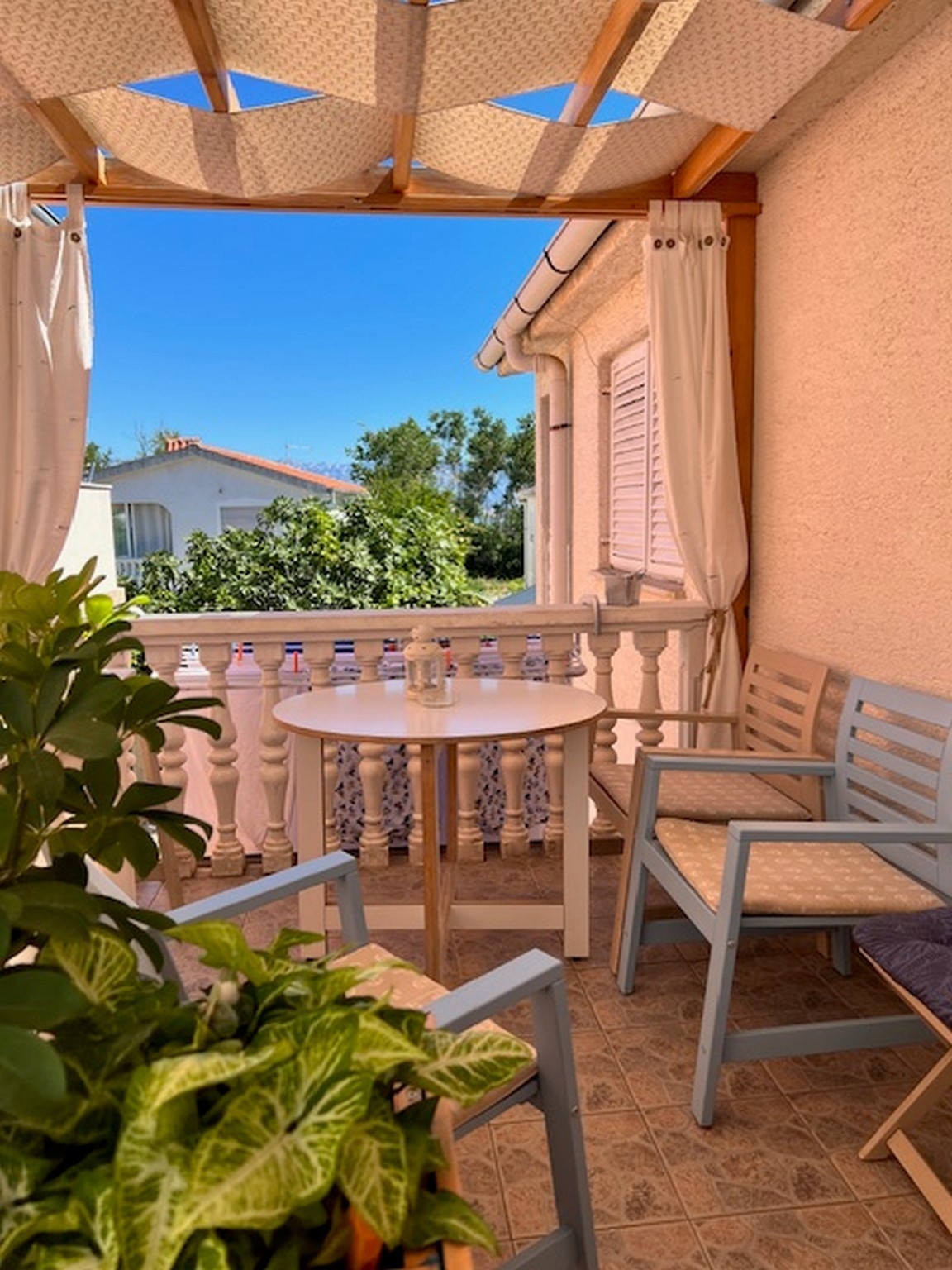 Two bedroom apartment with terrace Sabunike, Zadar  A-a