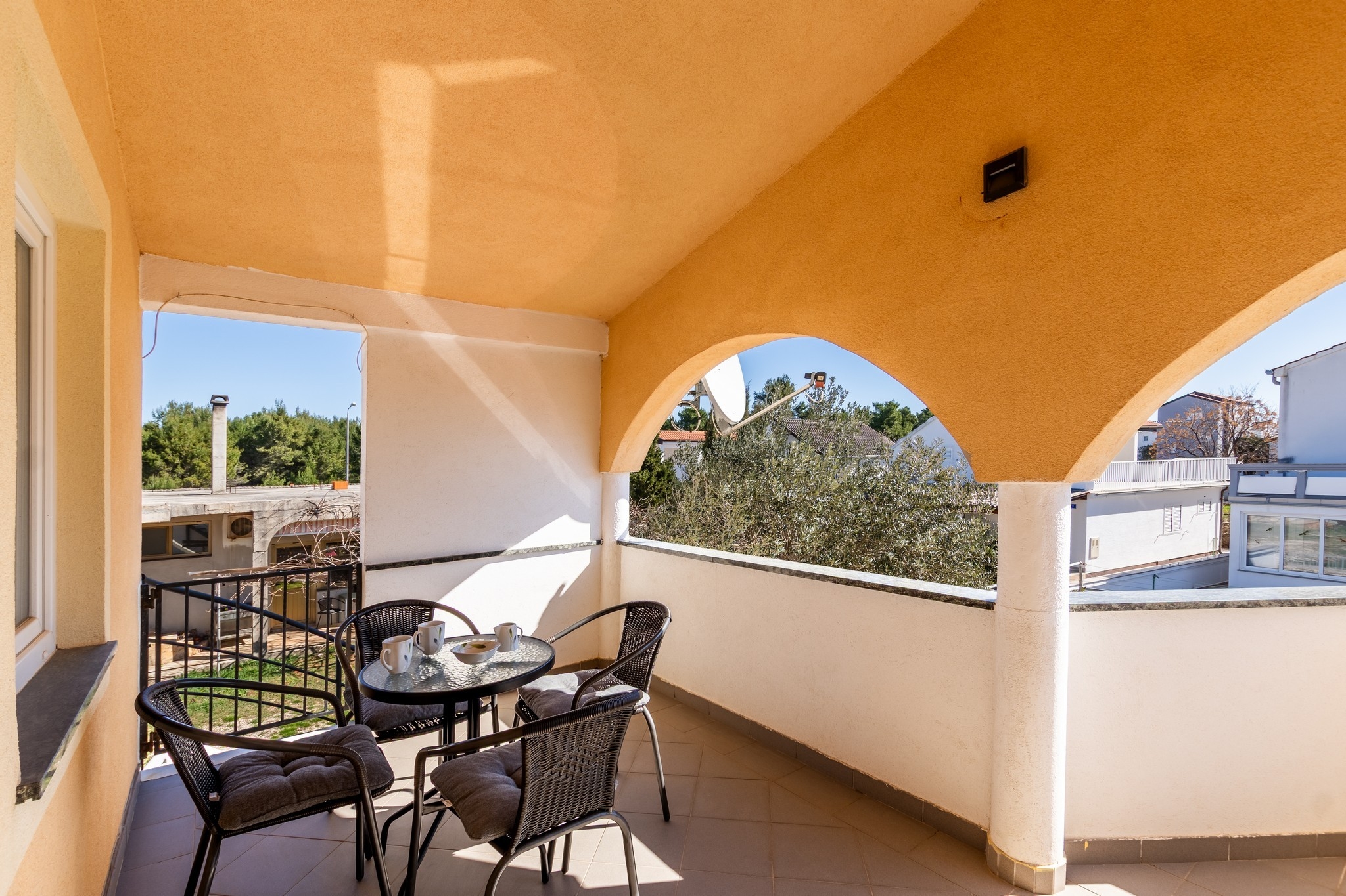 One bedroom apartment with terrace Vir  A-c