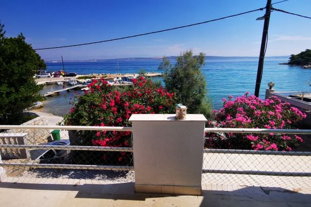 Two bedroom apartment near beach Kukljica, Ugljan  A-a