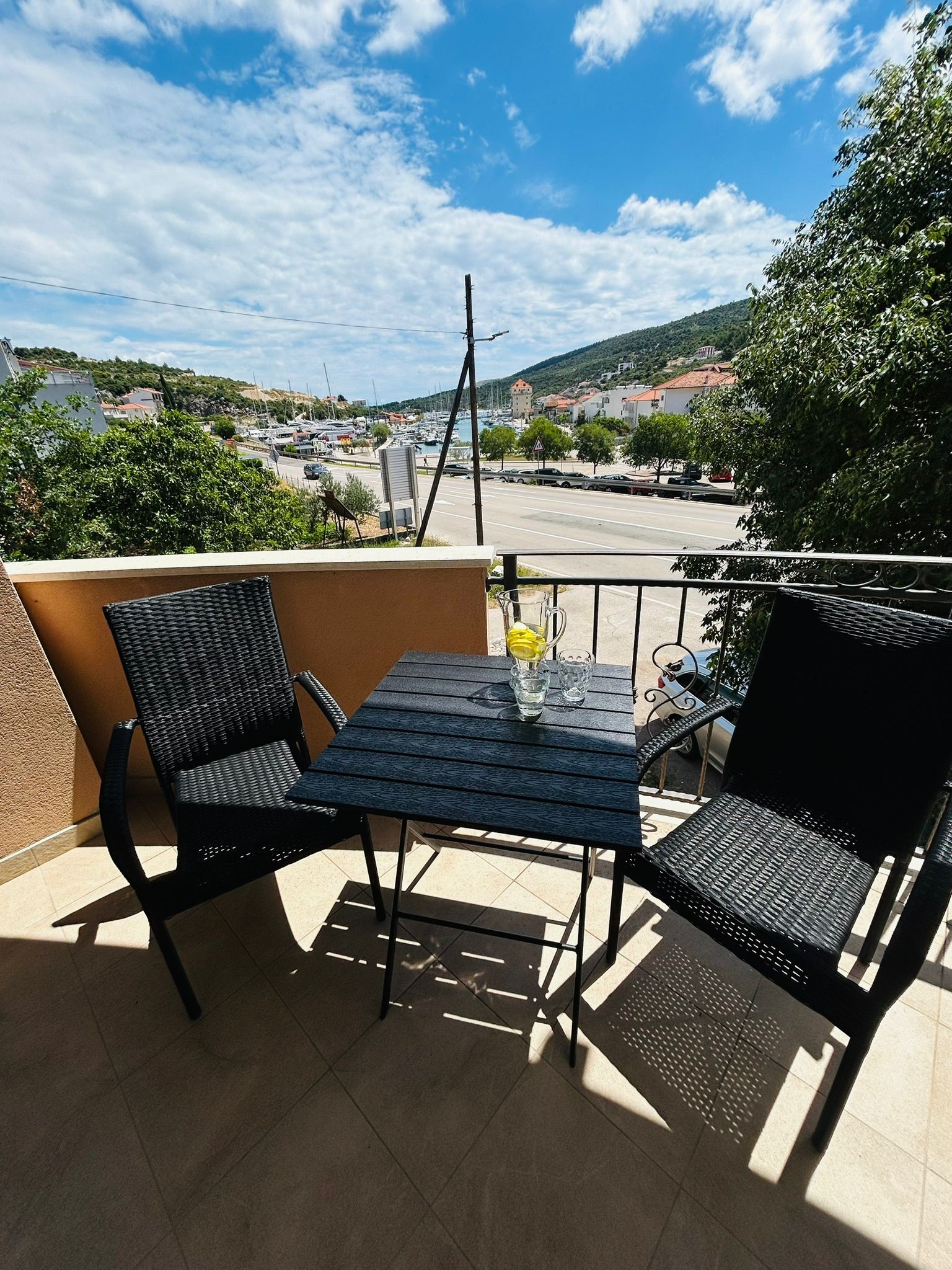 One bedroom apartment with balcony and sea view Marina, Trogir  A-a