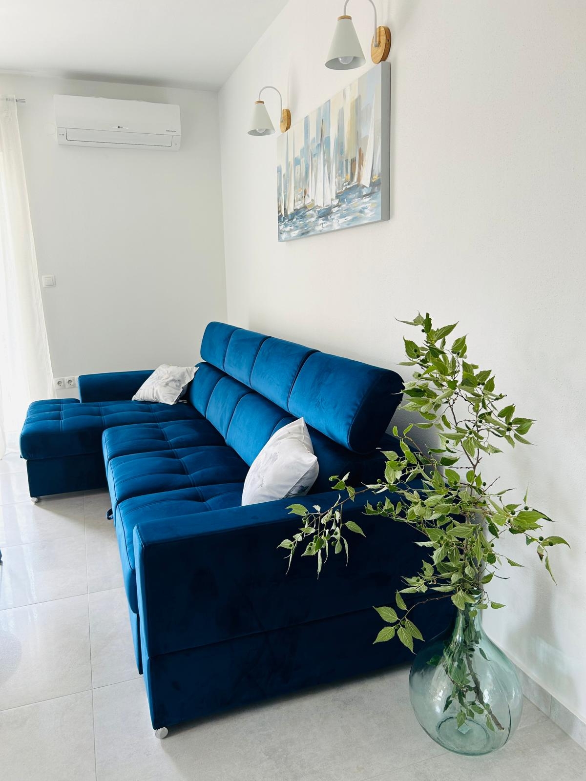 One bedroom apartment with balcony and sea view Marina, Trogir  A-a