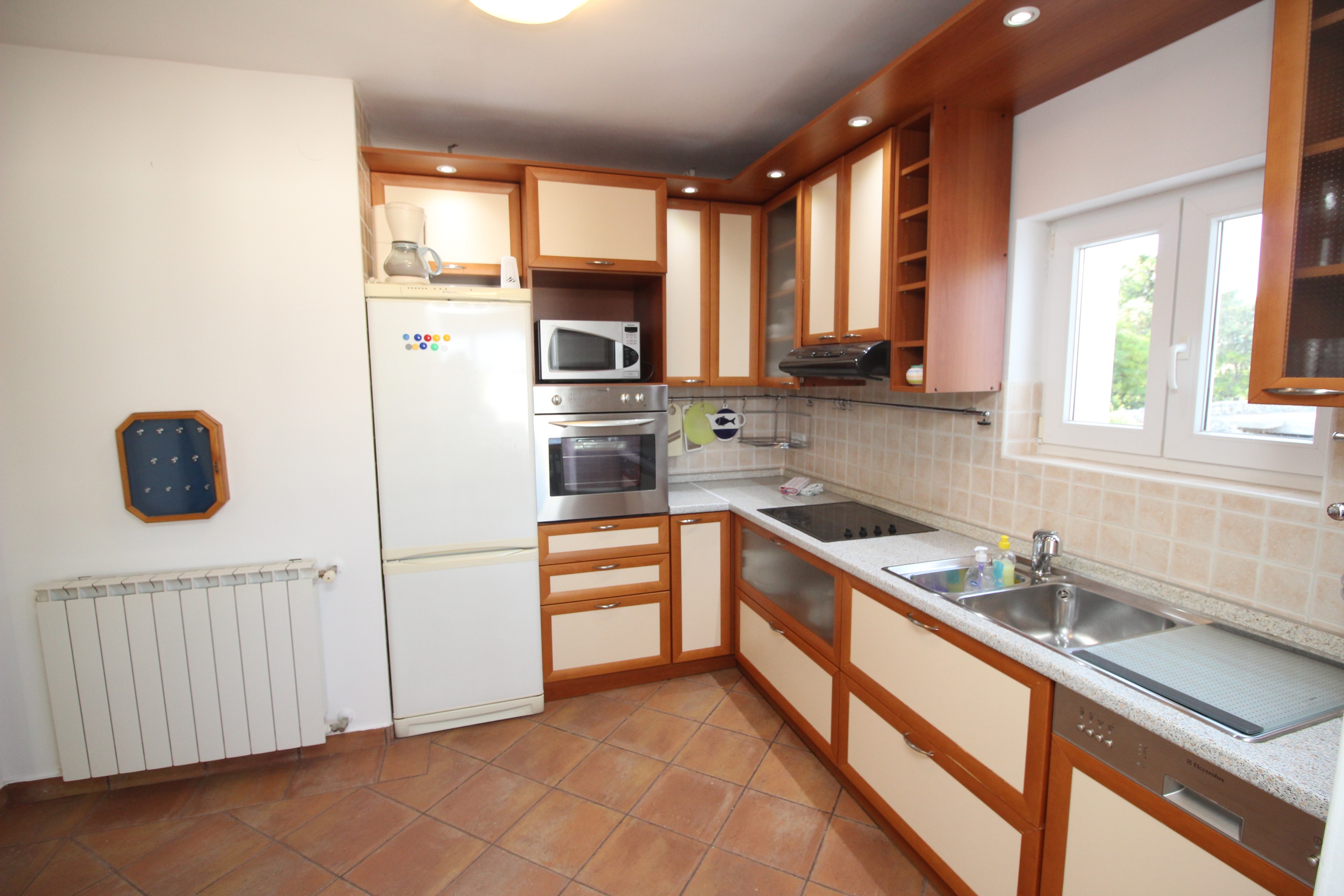 Two bedroom apartment with terrace and sea view Punat, Krk  A-a