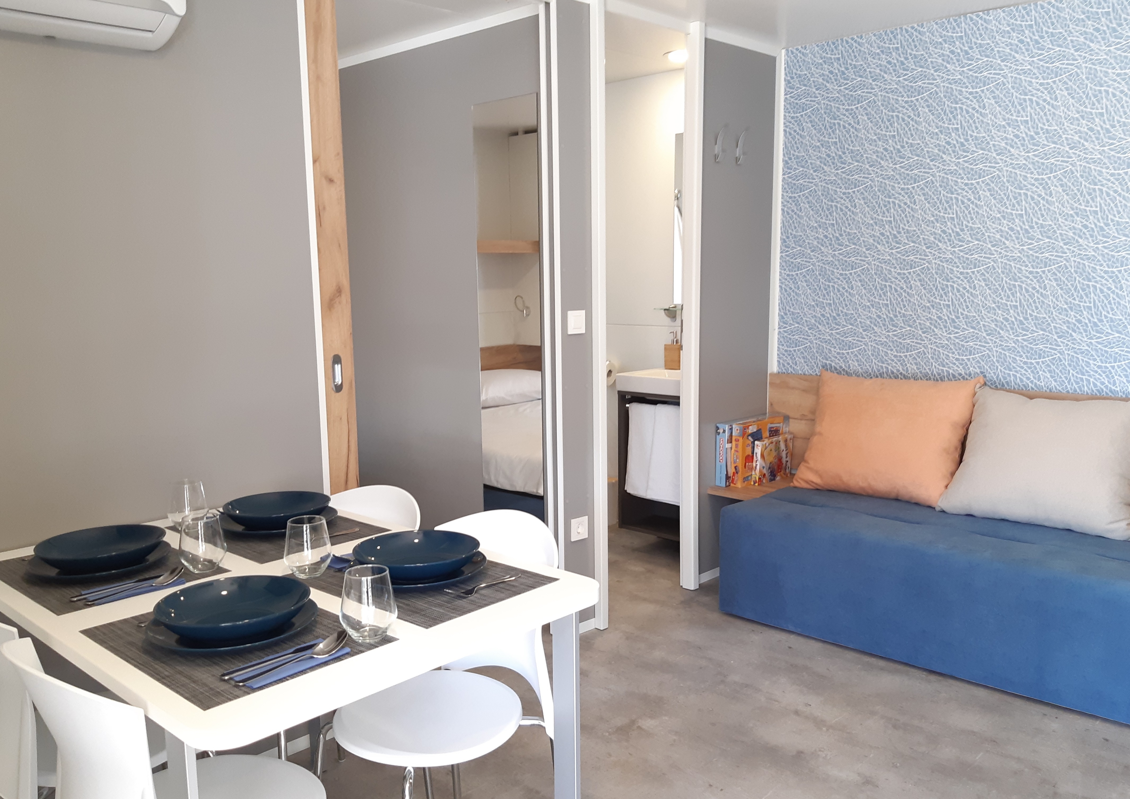 Two bedroom apartment with terrace Biograd na Moru, Biograd  A-a