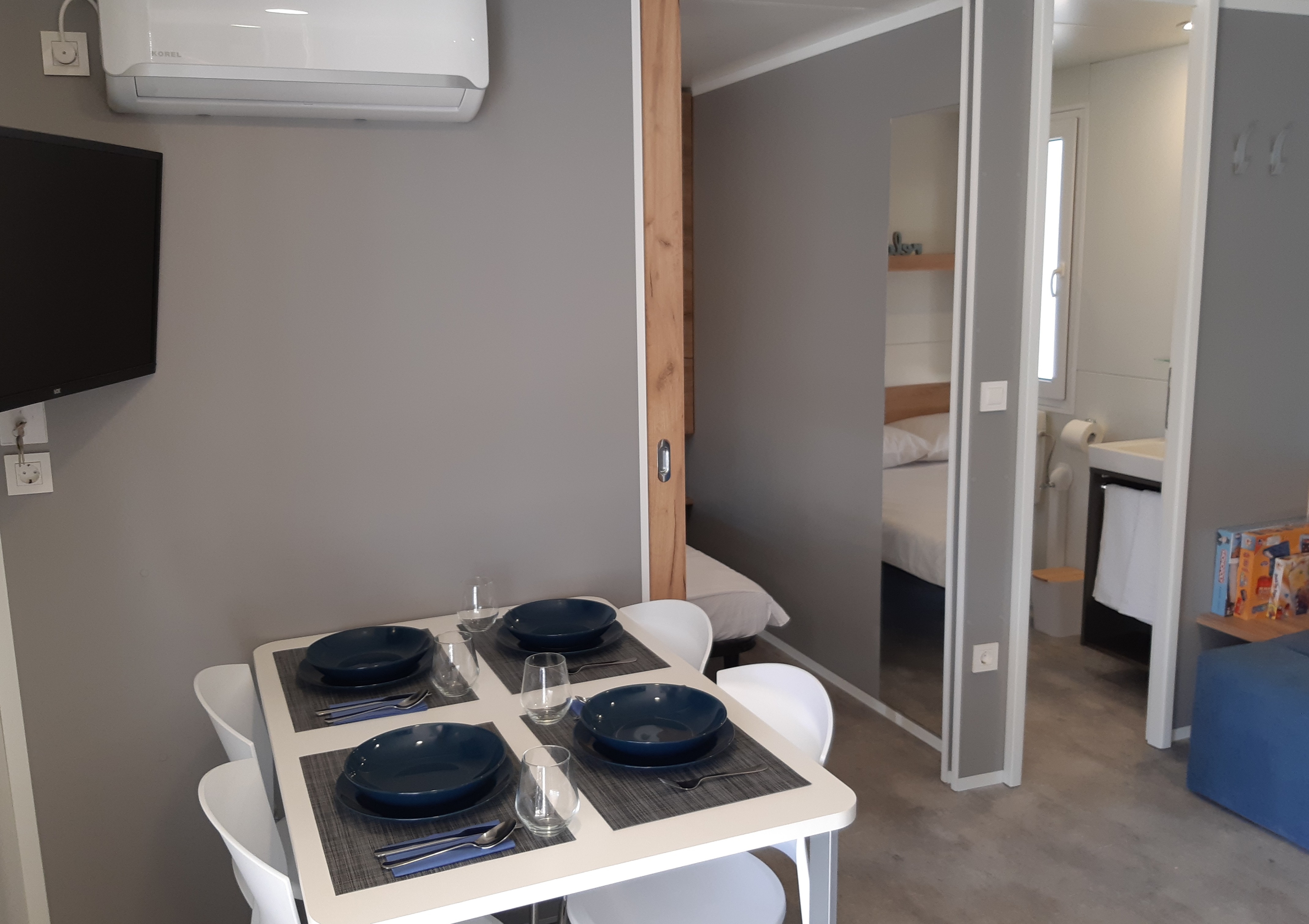 Two bedroom apartment with terrace Biograd na Moru, Biograd  A-b