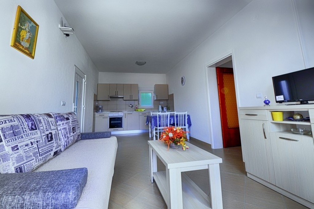 Two bedroom apartment with terrace and sea view Viganj, Pelješac (A-24189-b)