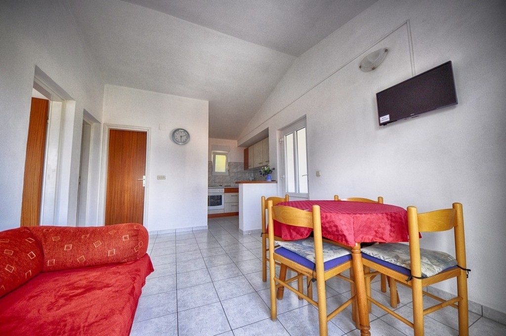 Two bedroom apartment with terrace and sea view Viganj, Pelješac (A-24189-c)